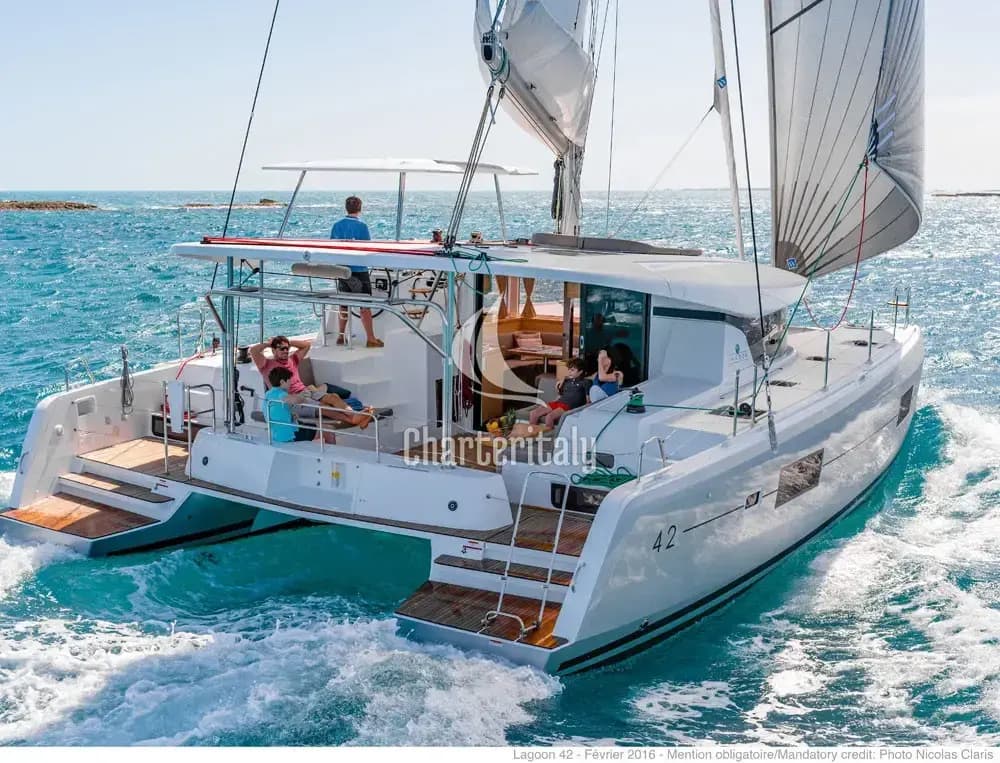 Lagoon 42 - 4 + 2 cab. - BIMINI - 4