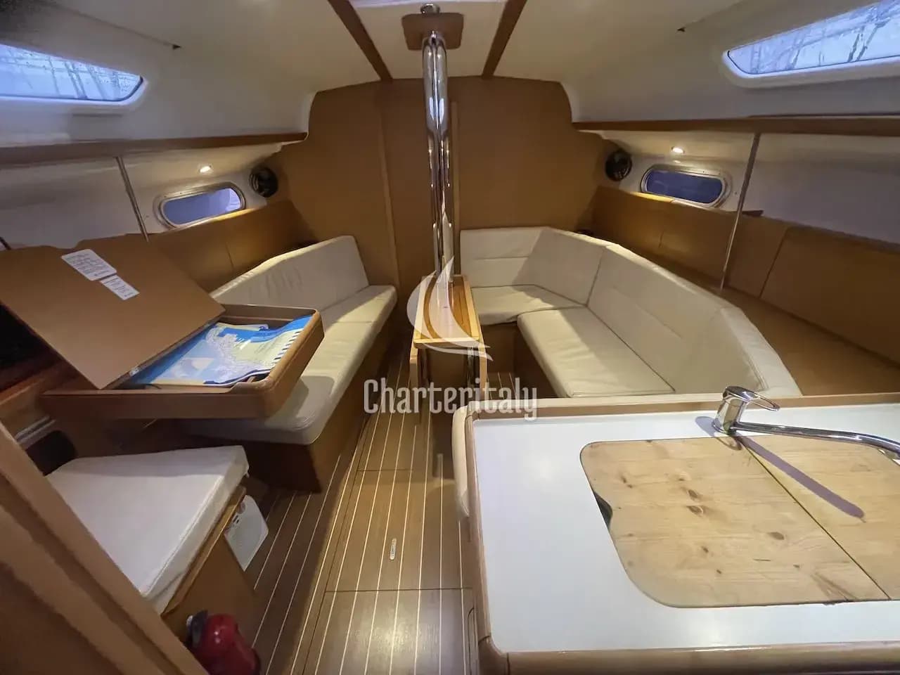 Sun Odyssey 36i - Agatha - 6
