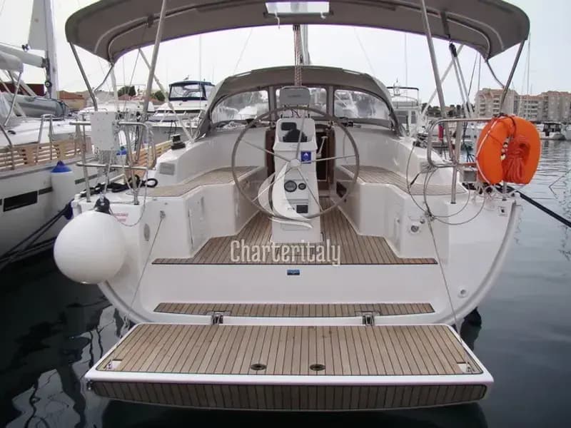Bavaria 33 Cruiser - (1682 BG) - 1