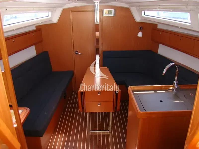 Bavaria 33 Cruiser - (1682 BG) - 3