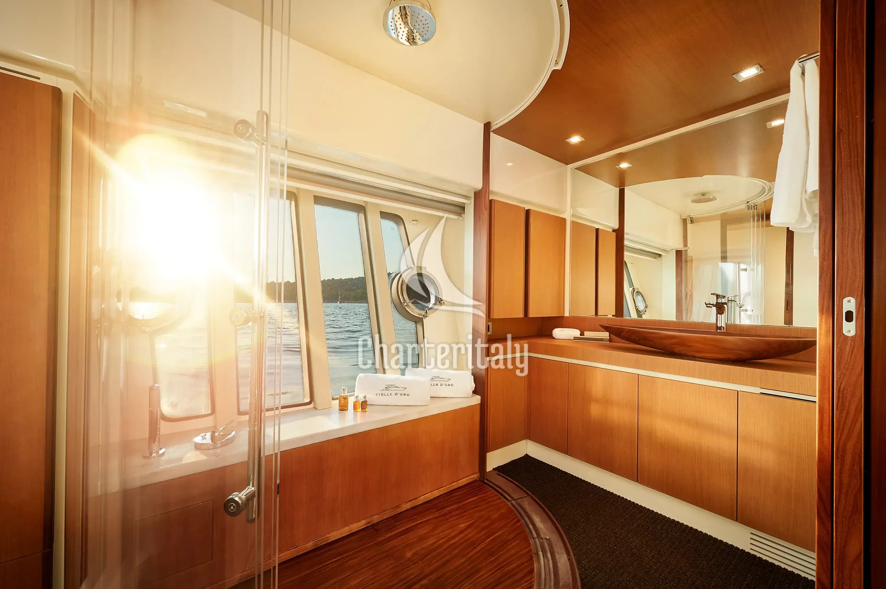 Ferretti 730 - Stella d'Oro - 37