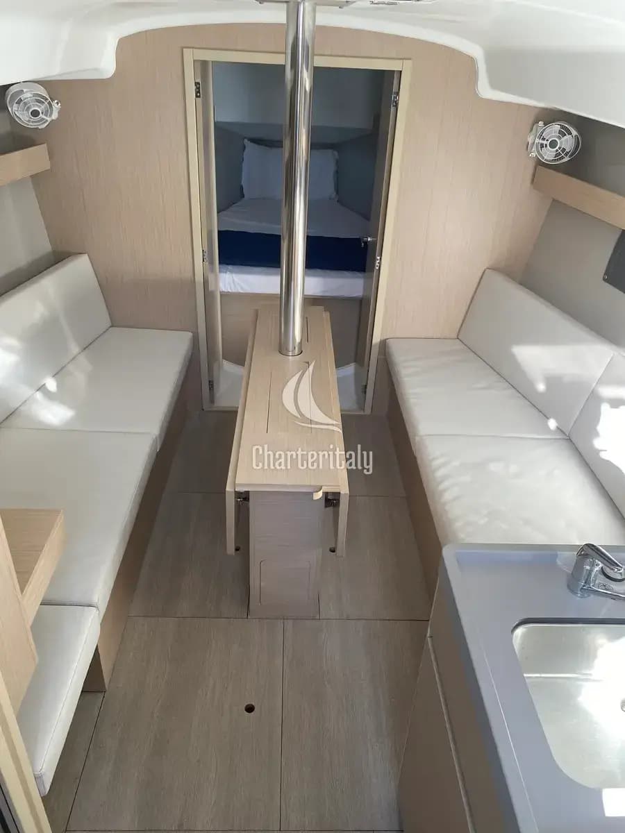 Oceanis 34.1 - Angelica - 14