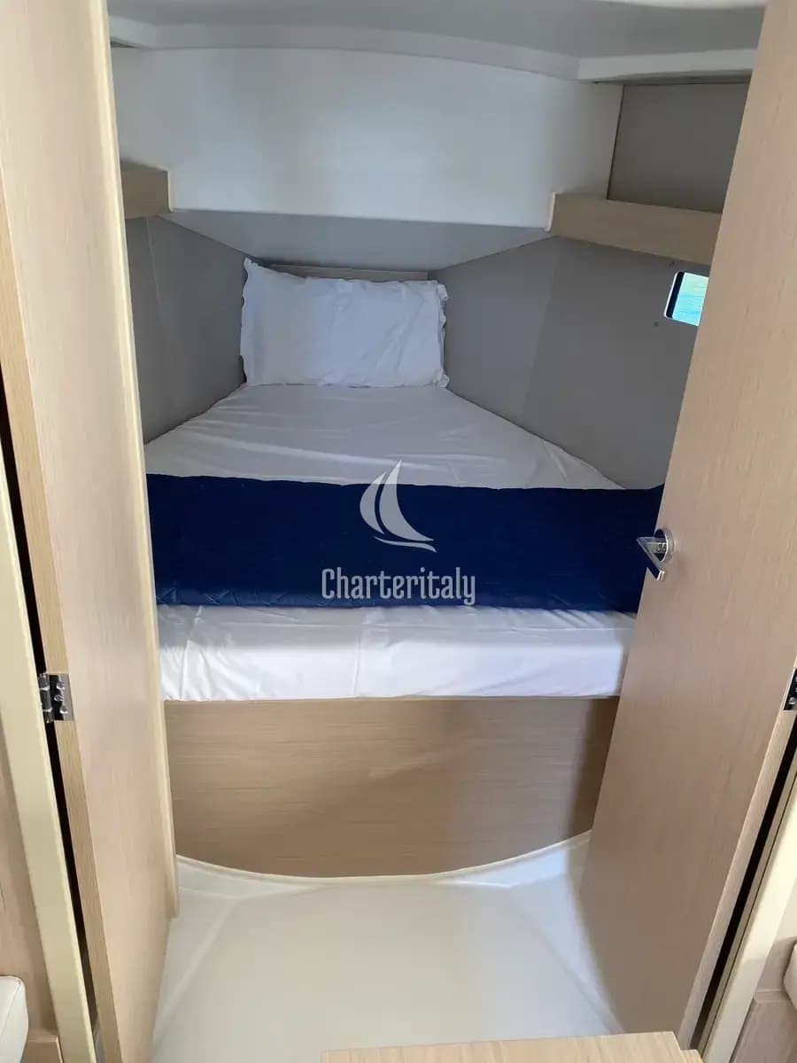 Oceanis 34.1 - Angelica - 10