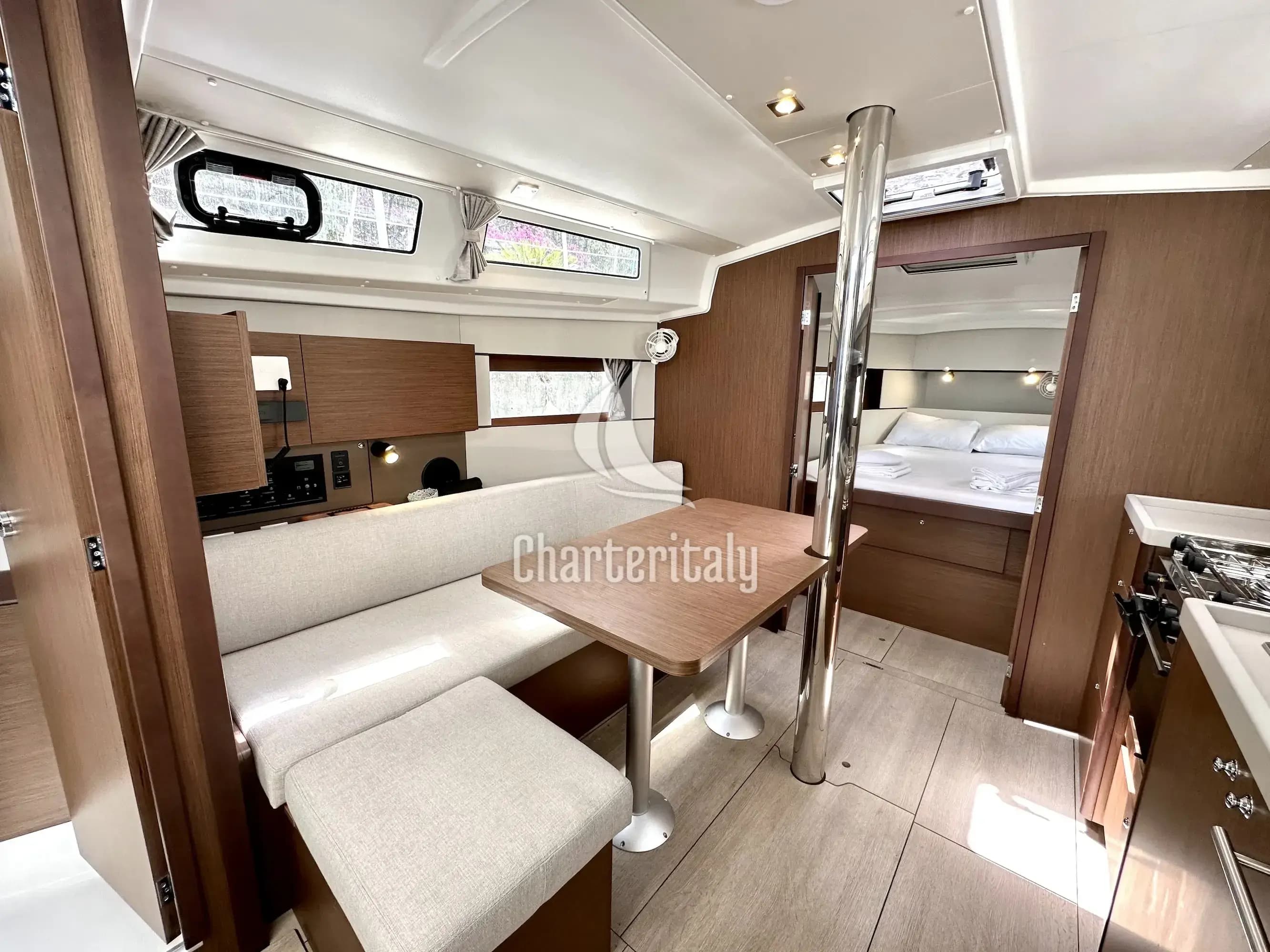 Oceanis 38.1 - Sail Lyra - 8