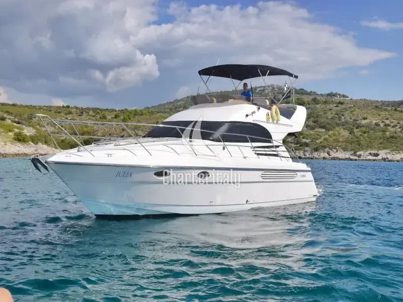 Fairlane Phantom 40 - Julia - 10