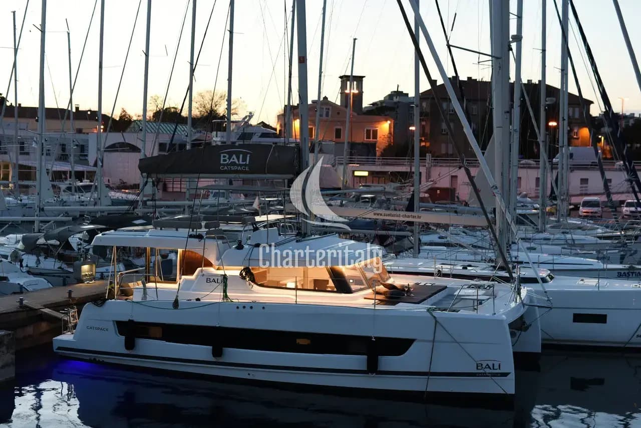 Bali Catspace - Fux 4 Sail - 11