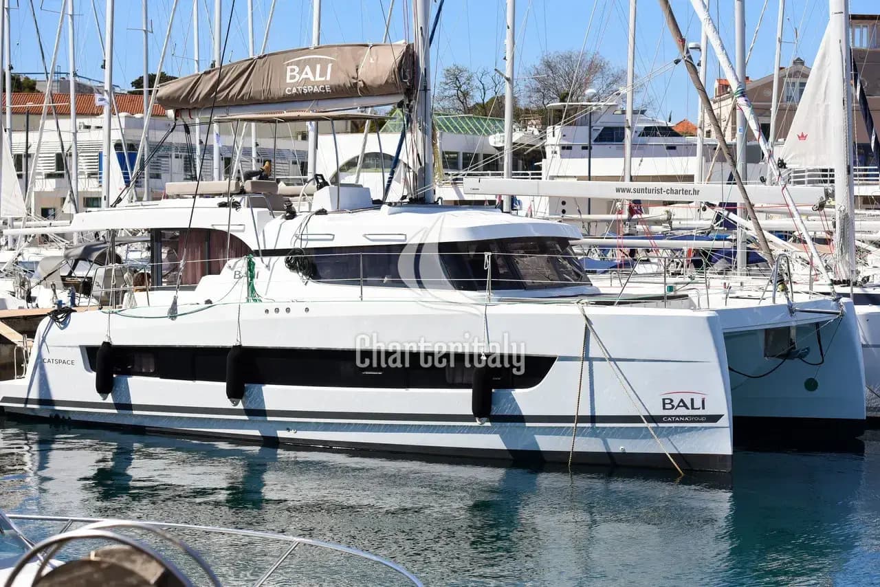 Bali Catspace - Fux 4 Sail - 5