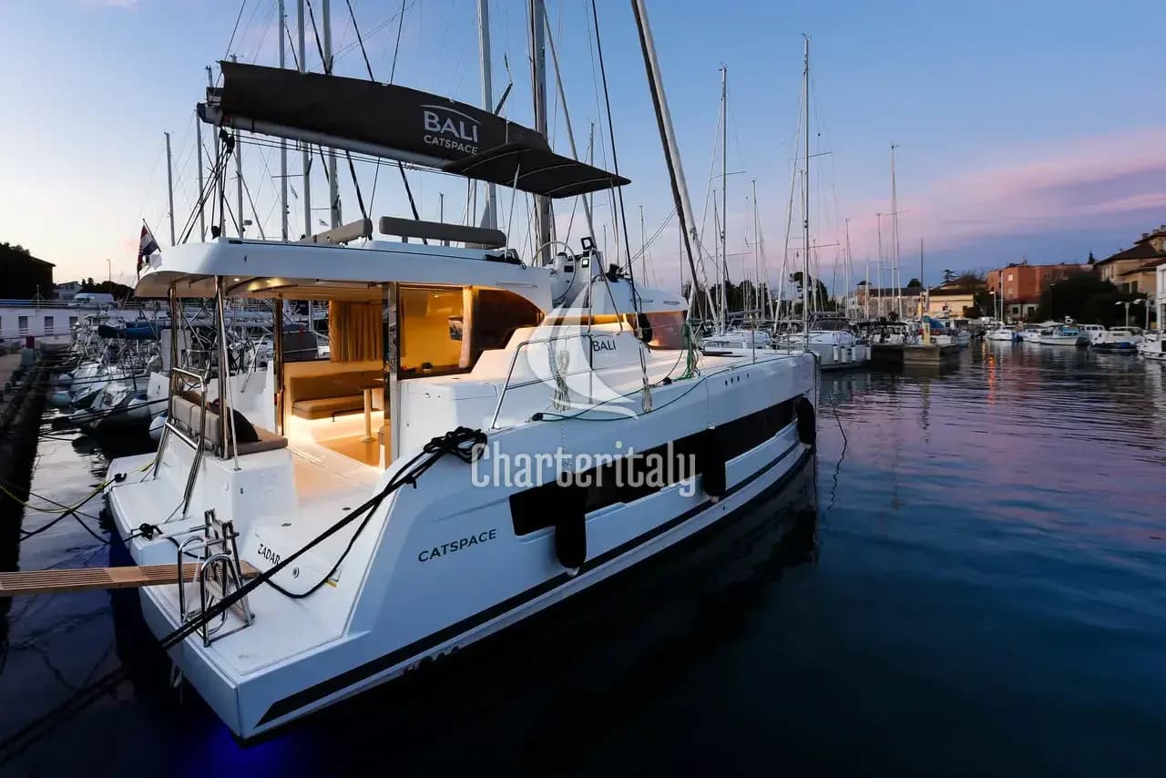 Bali Catspace - Fux 4 Sail - 6