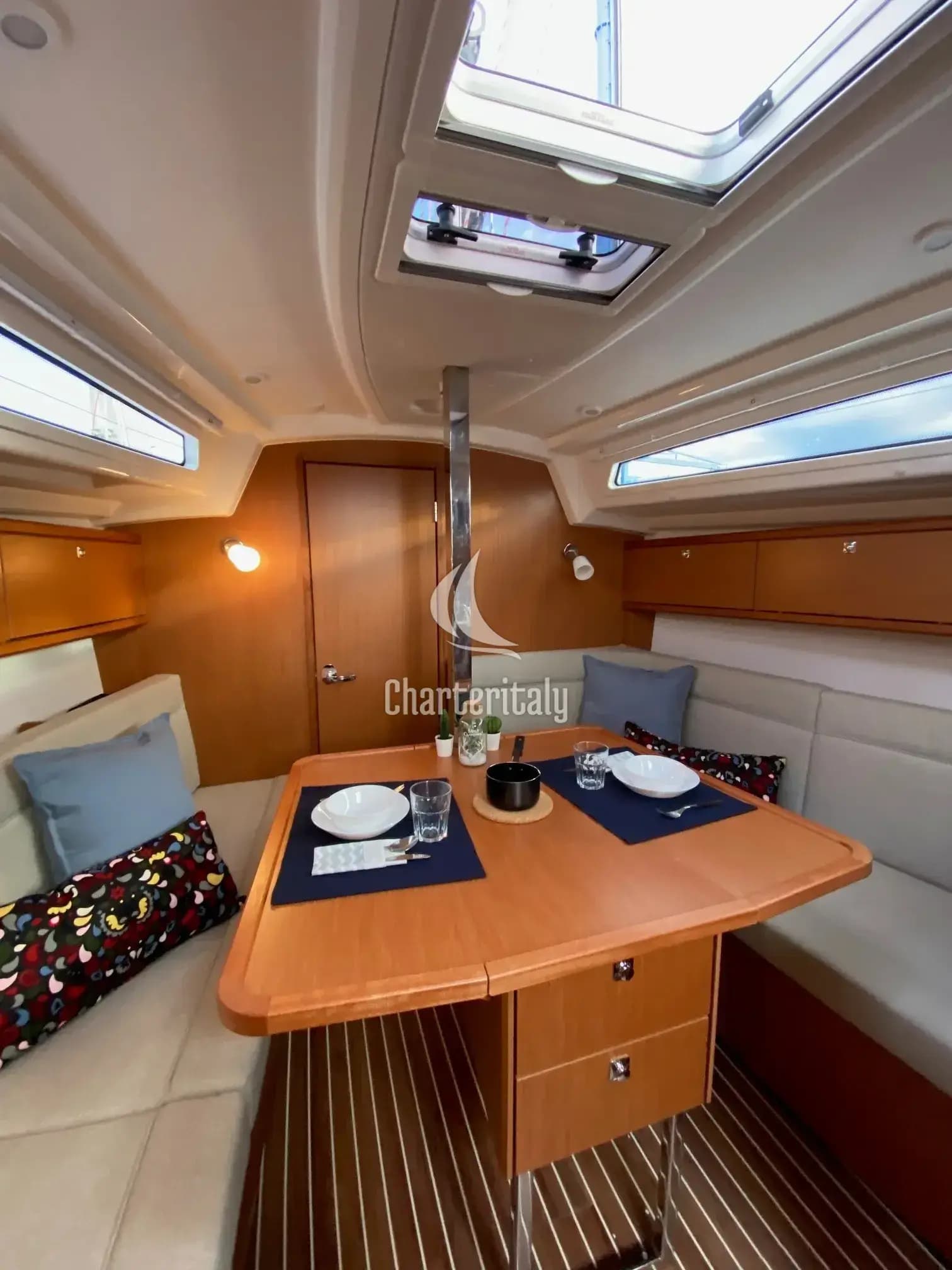 Bavaria 34 Cruiser - Luna 2 - 5