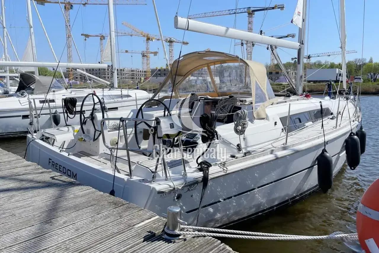 Dufour 382 GL - Freedom - 11