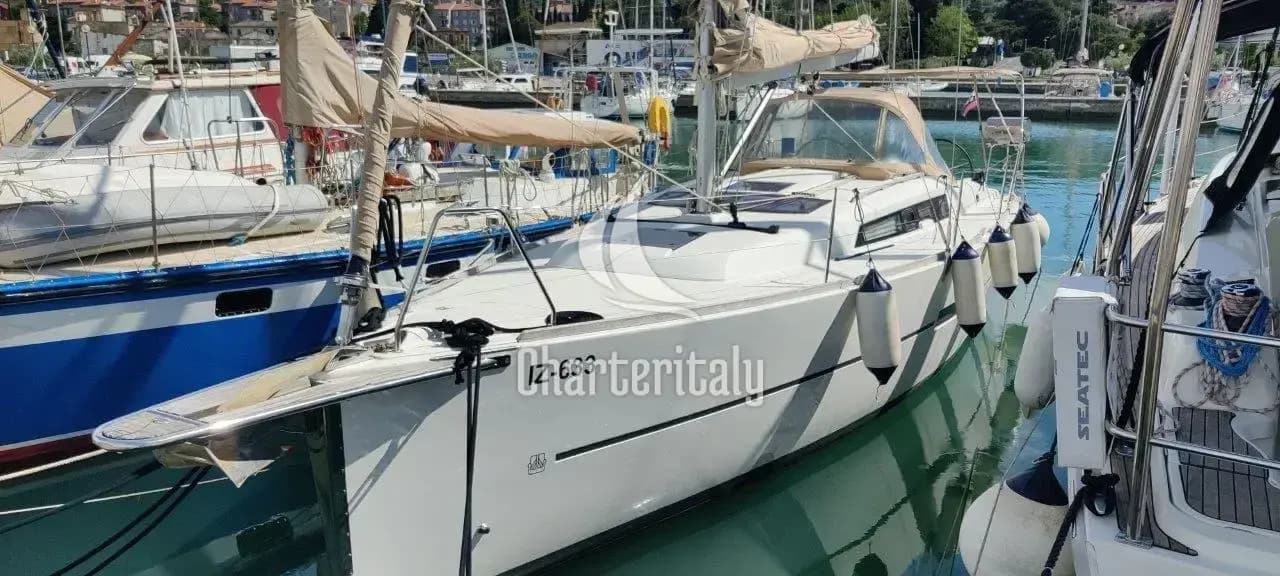 Dufour 350 - Joy AS - 3