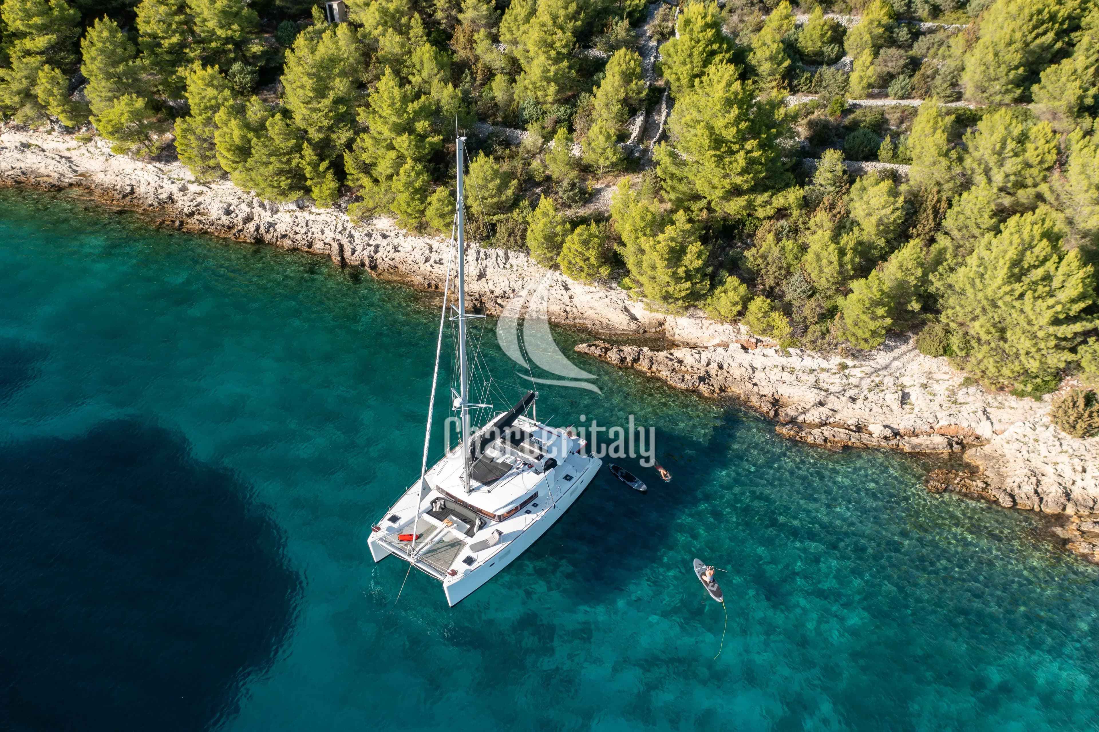 Lagoon 450 Fly - Falco - 29