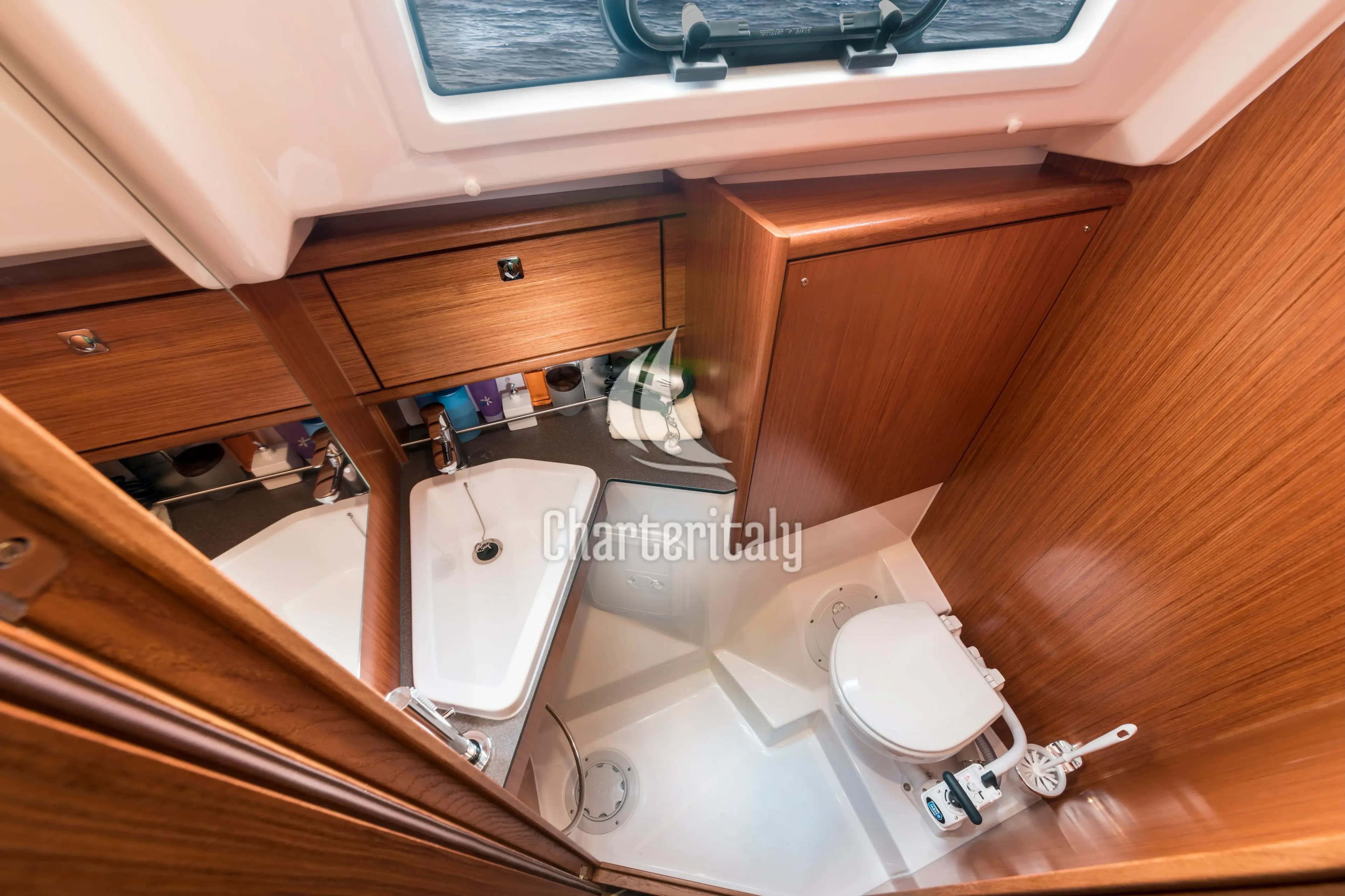 Bavaria Cruiser 34 - Born Free - 15