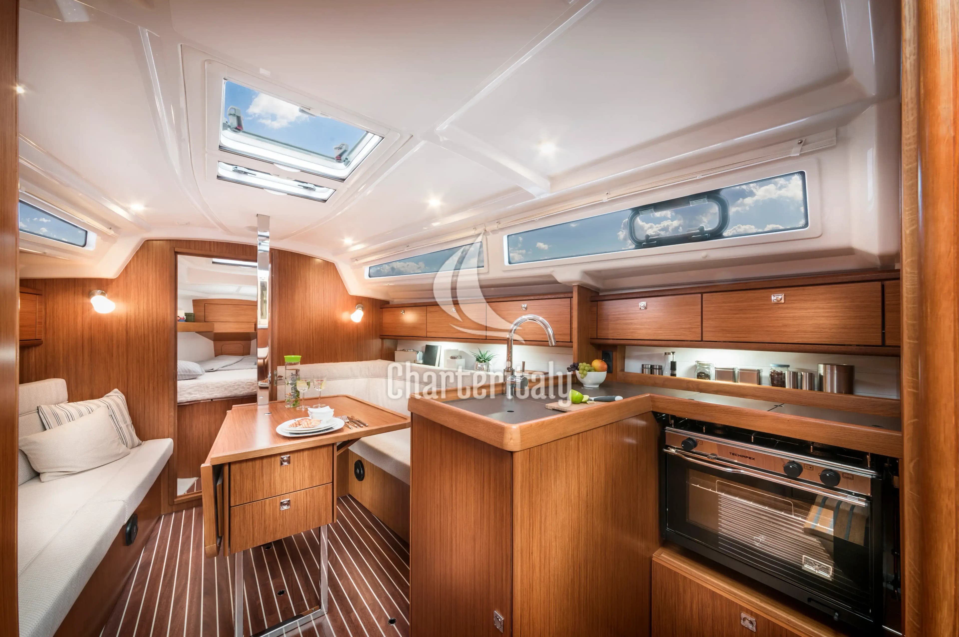 Bavaria Cruiser 34 - Born Free - 11