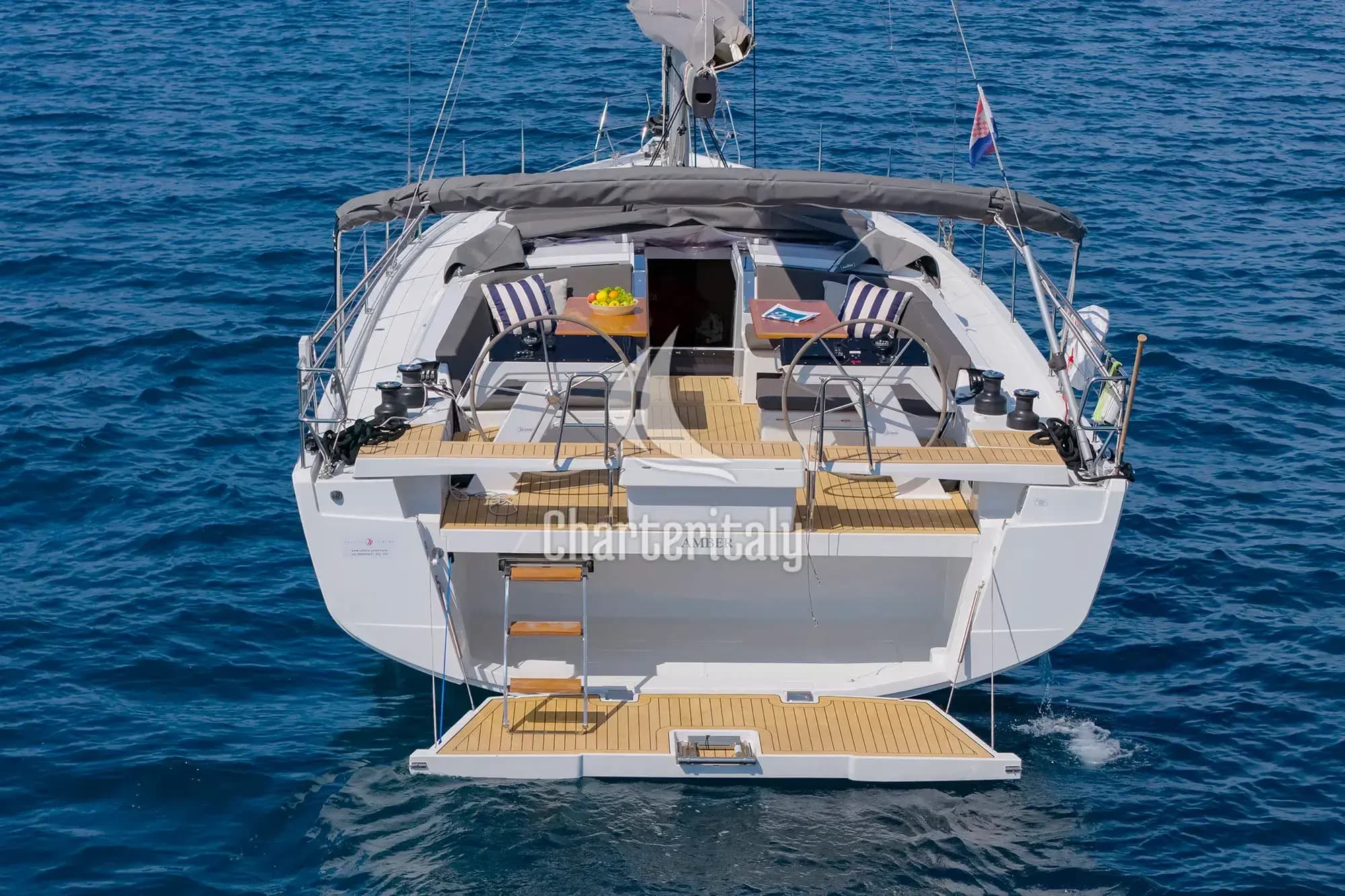 Hanse 510 - 4 + 1 cab. - Amber - OW - 7