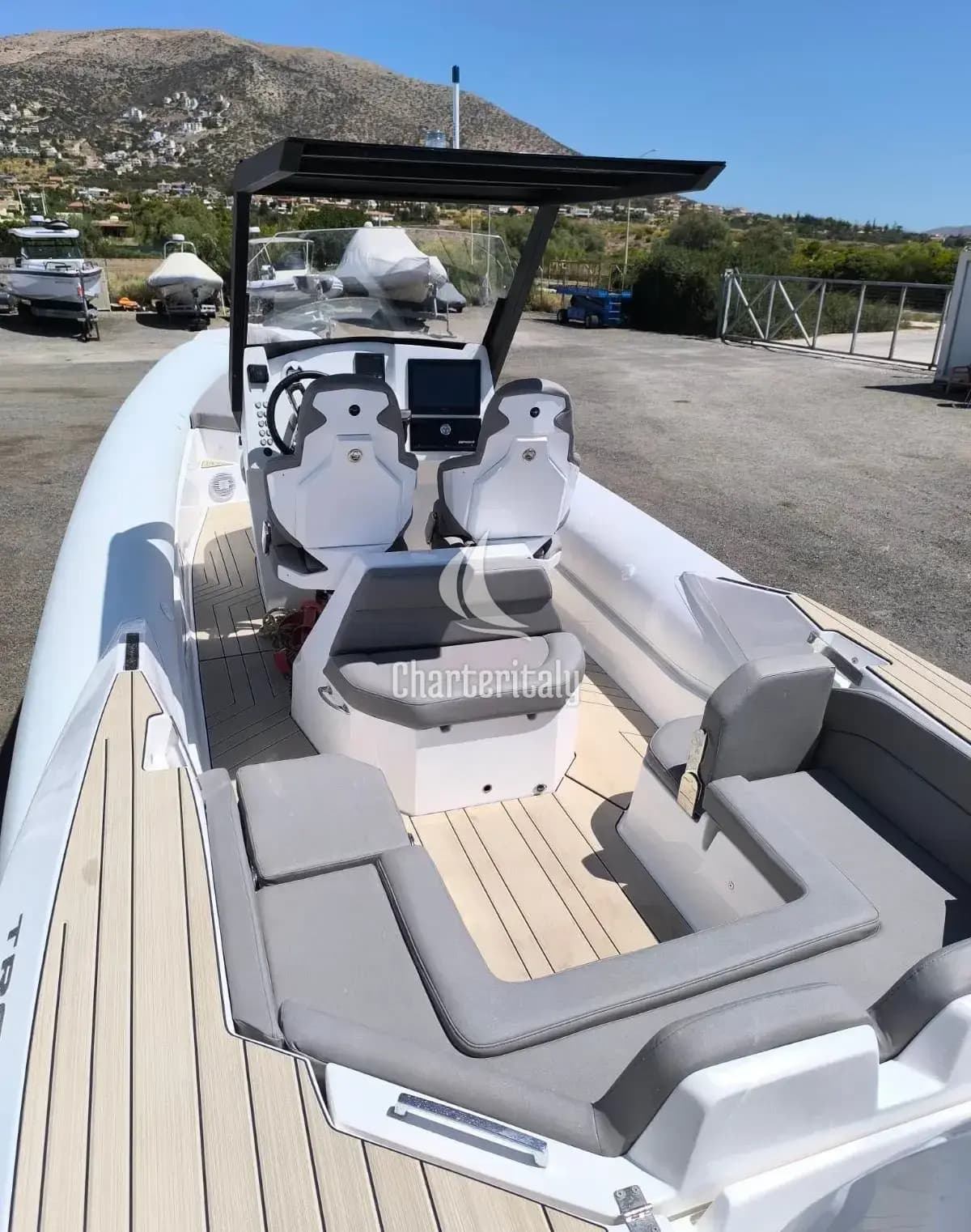 Motorboat - Premium - 9
