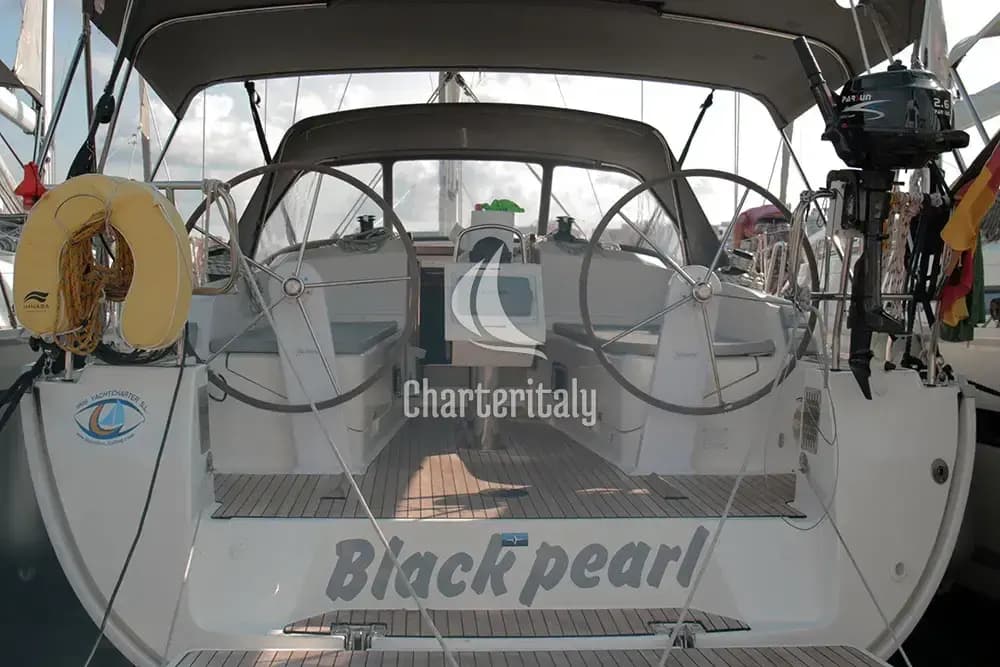 Bavaria Cruiser 37 - 3 cab. - Black Pearl - 1