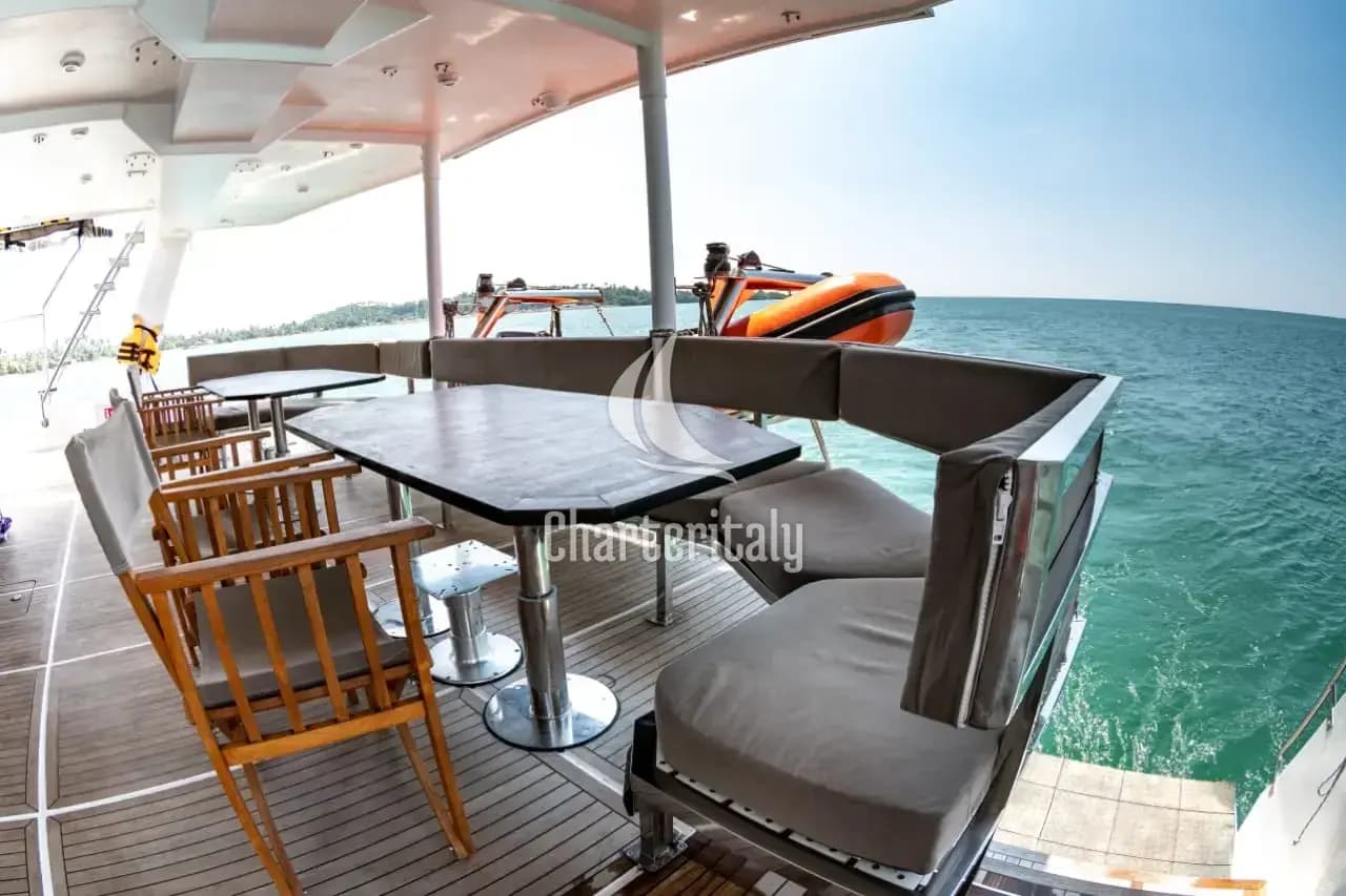 Catamaran - Emerald (cabin 1) - 7