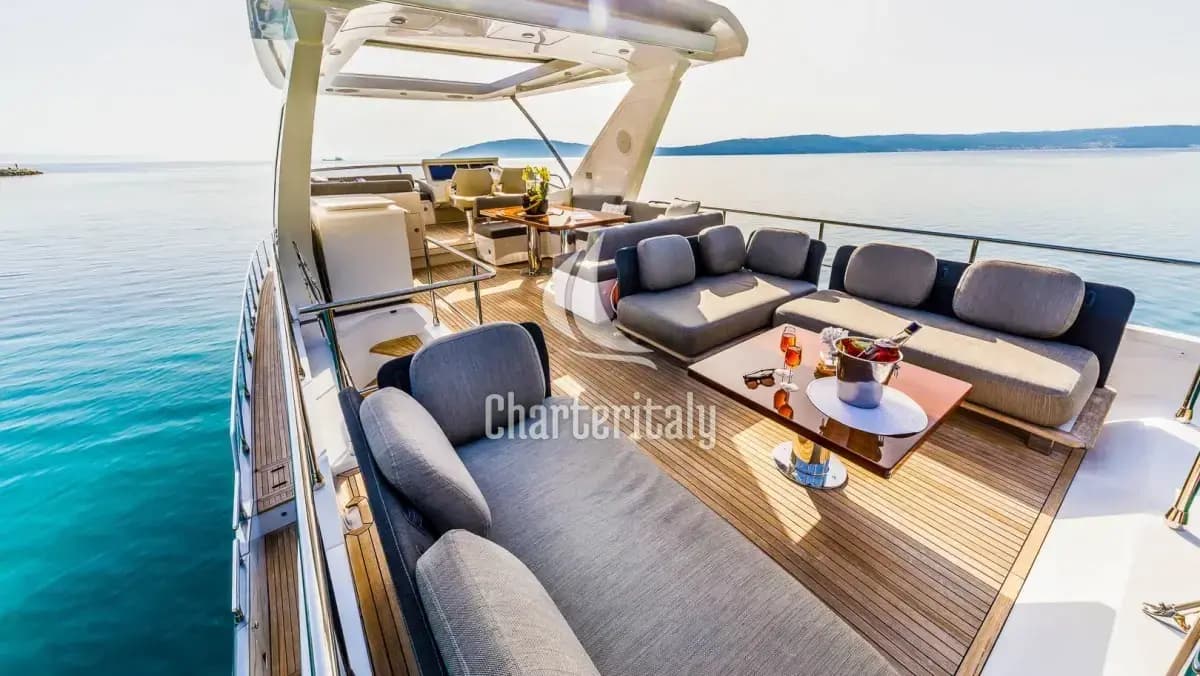 Azimut 66 - My Karat II - 16
