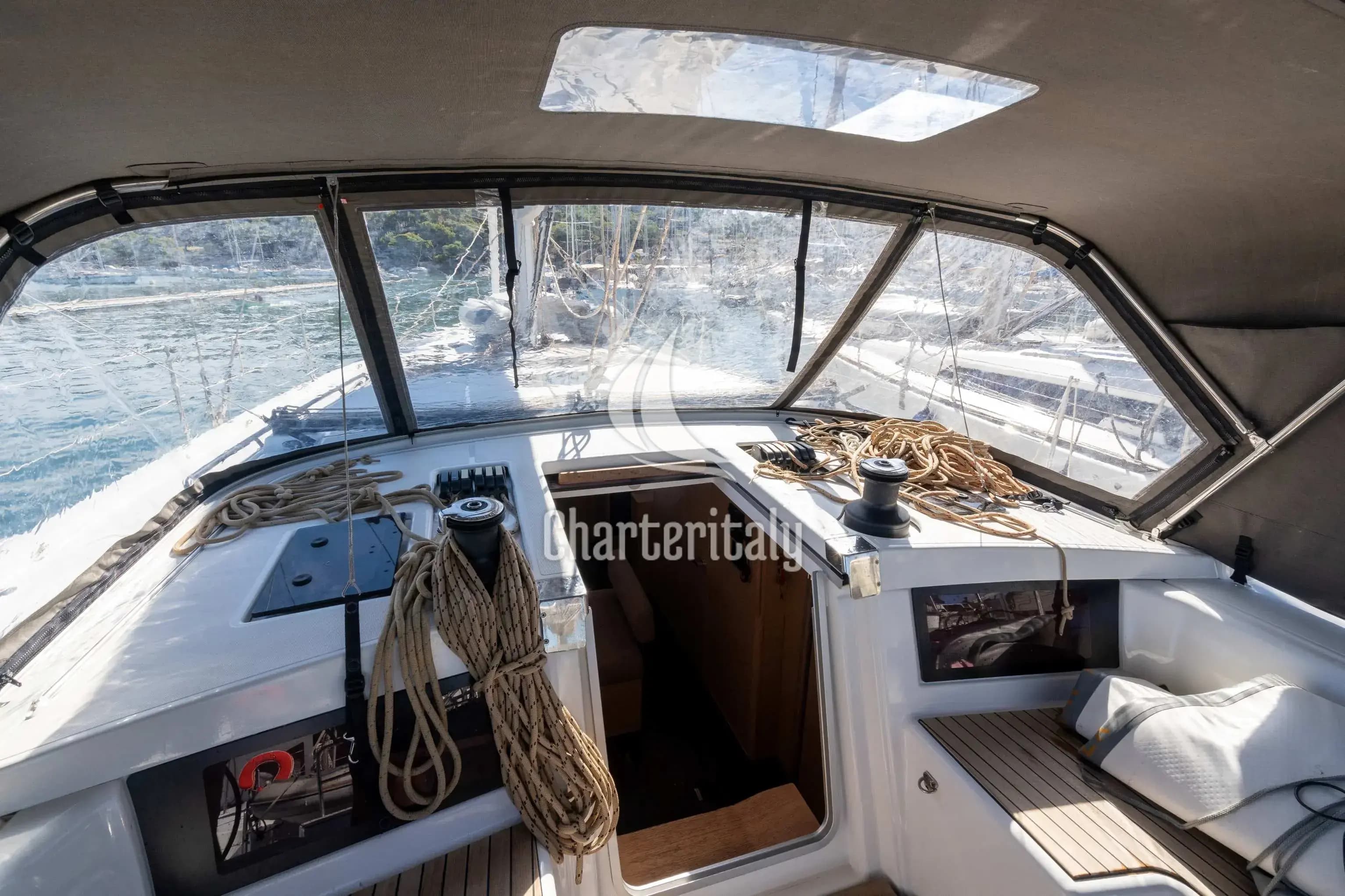 Dufour 530 Smart Electric - 5 + 1 cab. - INSPIRATION - 8