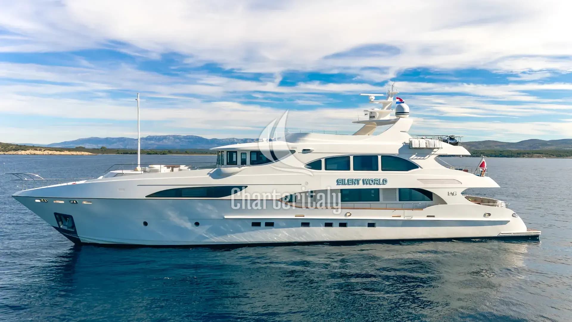 Motoryacht - Silent World - 21