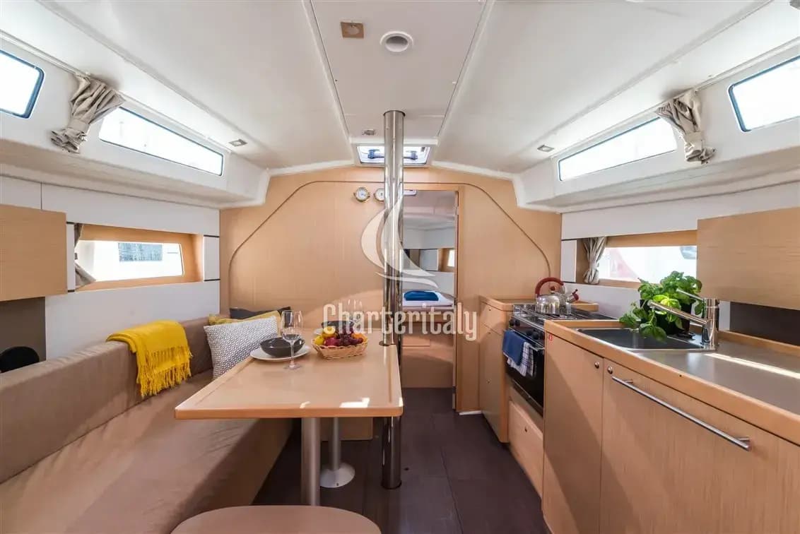 Oceanis 38 - RUSALKA - 4