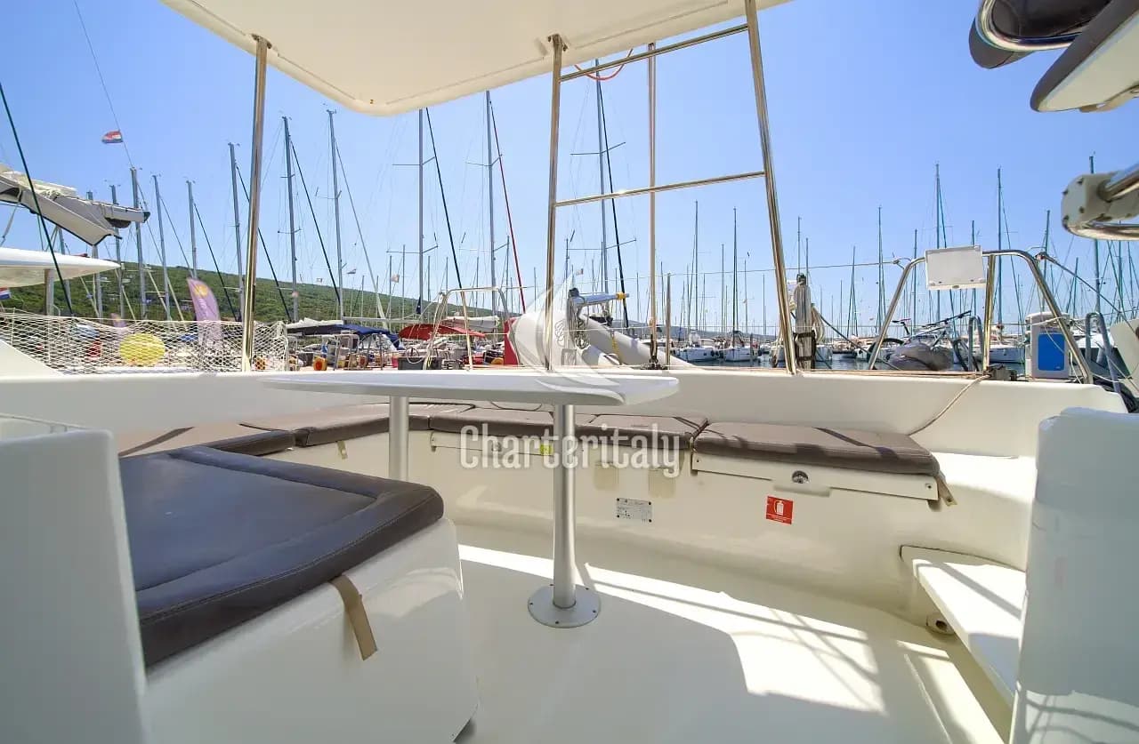 Lagoon 380 S2 - 4 + 2 cab. - Atenea - 8