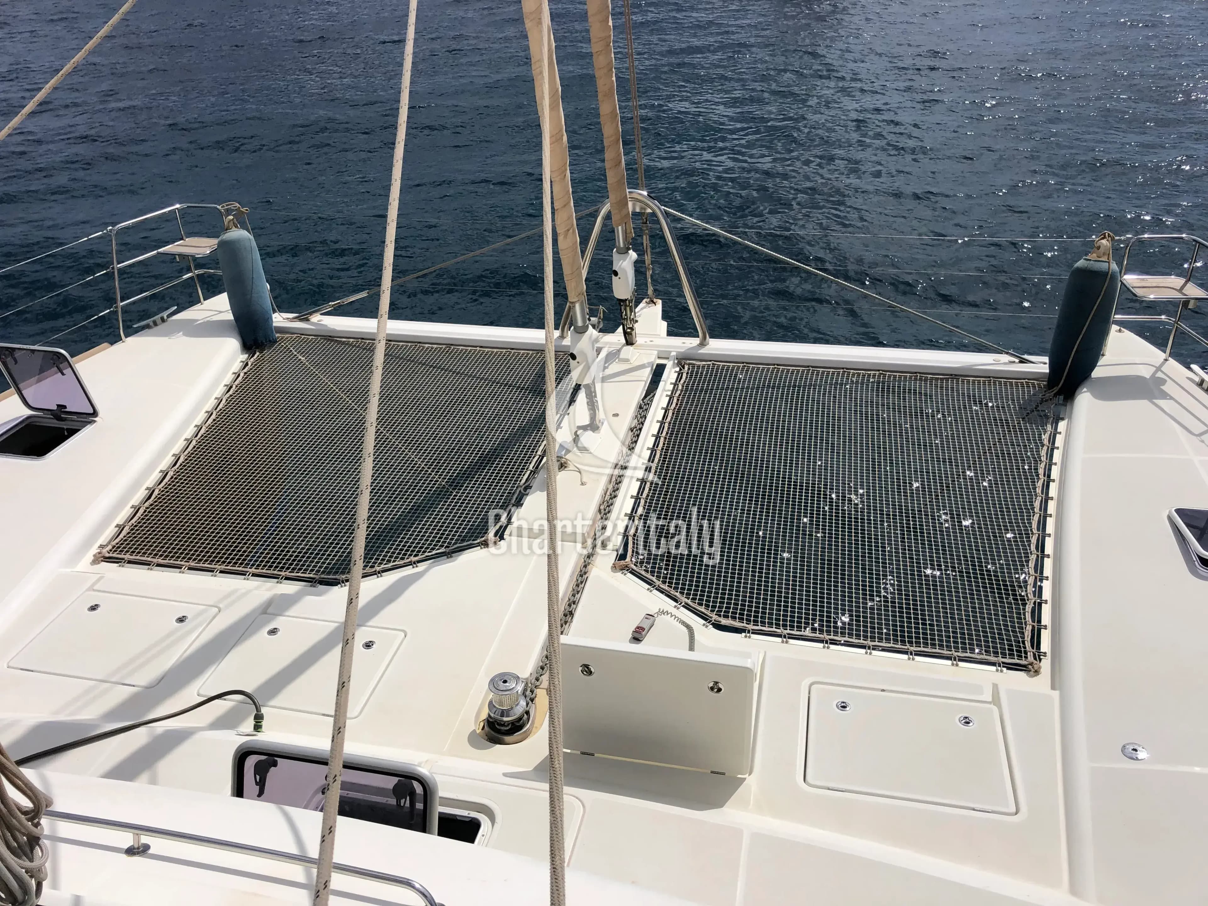 Lagoon 620 - ZS - 12