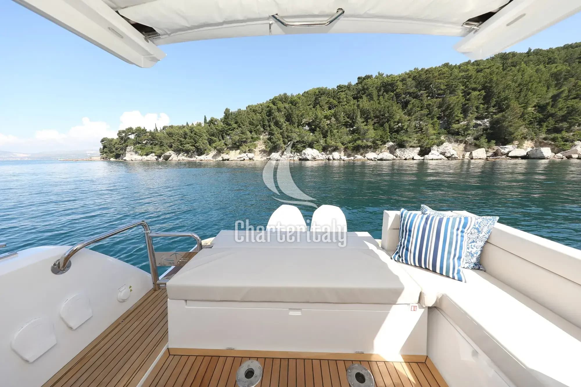 Sealine C335V - Stormi - 11