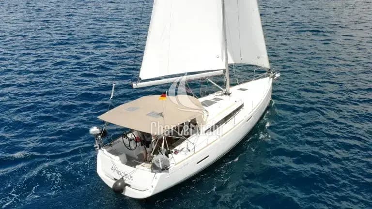Sun Odyssey 389 - Amadeus - 4