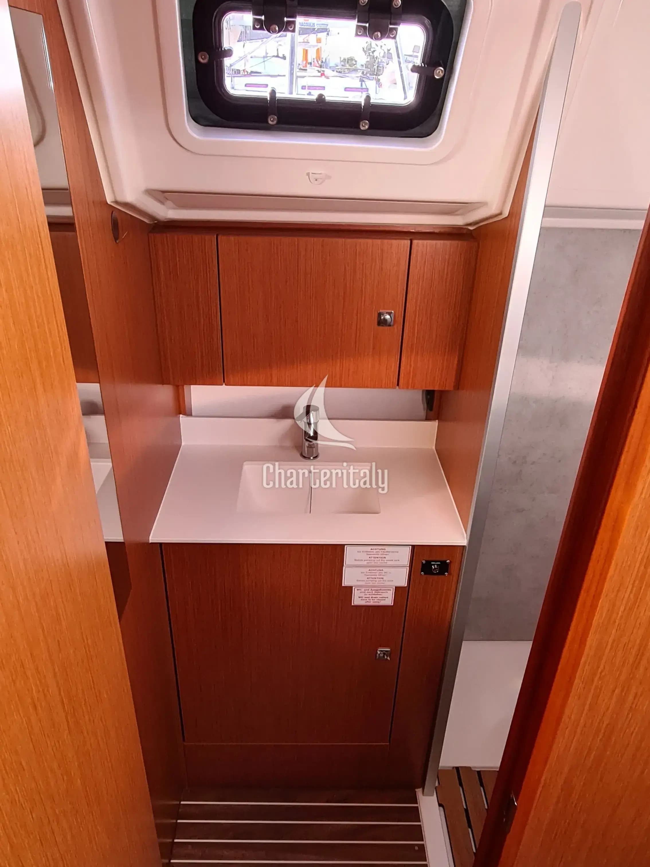 Bavaria C42 - Melia - 13