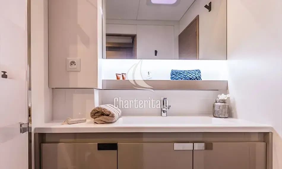 Fountaine Pajot Aura 51 SMART ELECTRIC - 5 cab. - LILY - 14