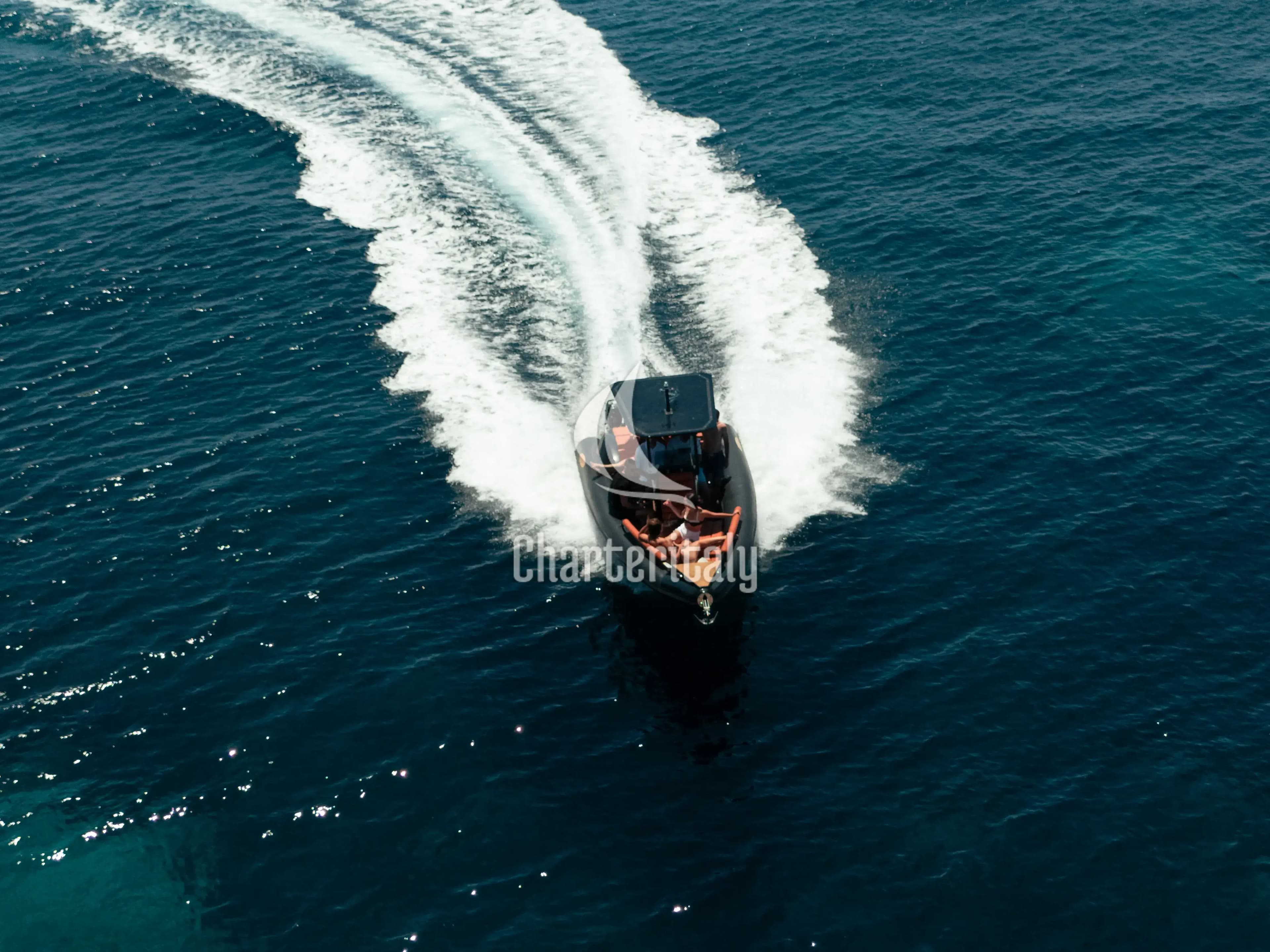 Motorboat - Premium - 1