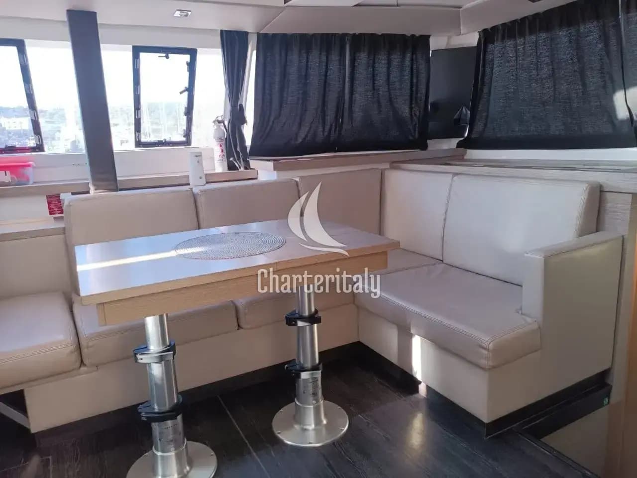 Fountaine Pajot Astrea 42 - 4 + 2 cab. - BELLA BARCA - 7