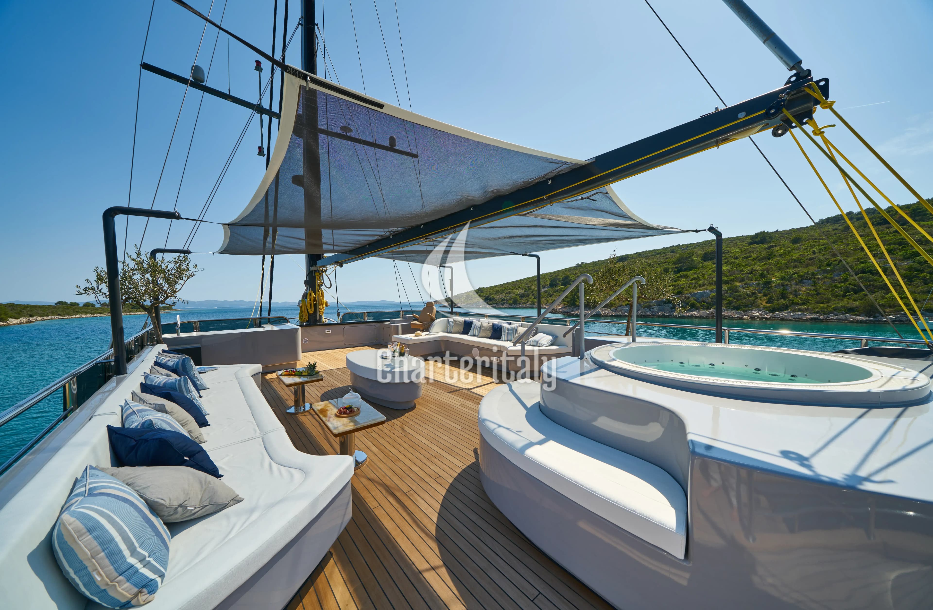 Luxury Sailing Yacht - Rara Avis - 52