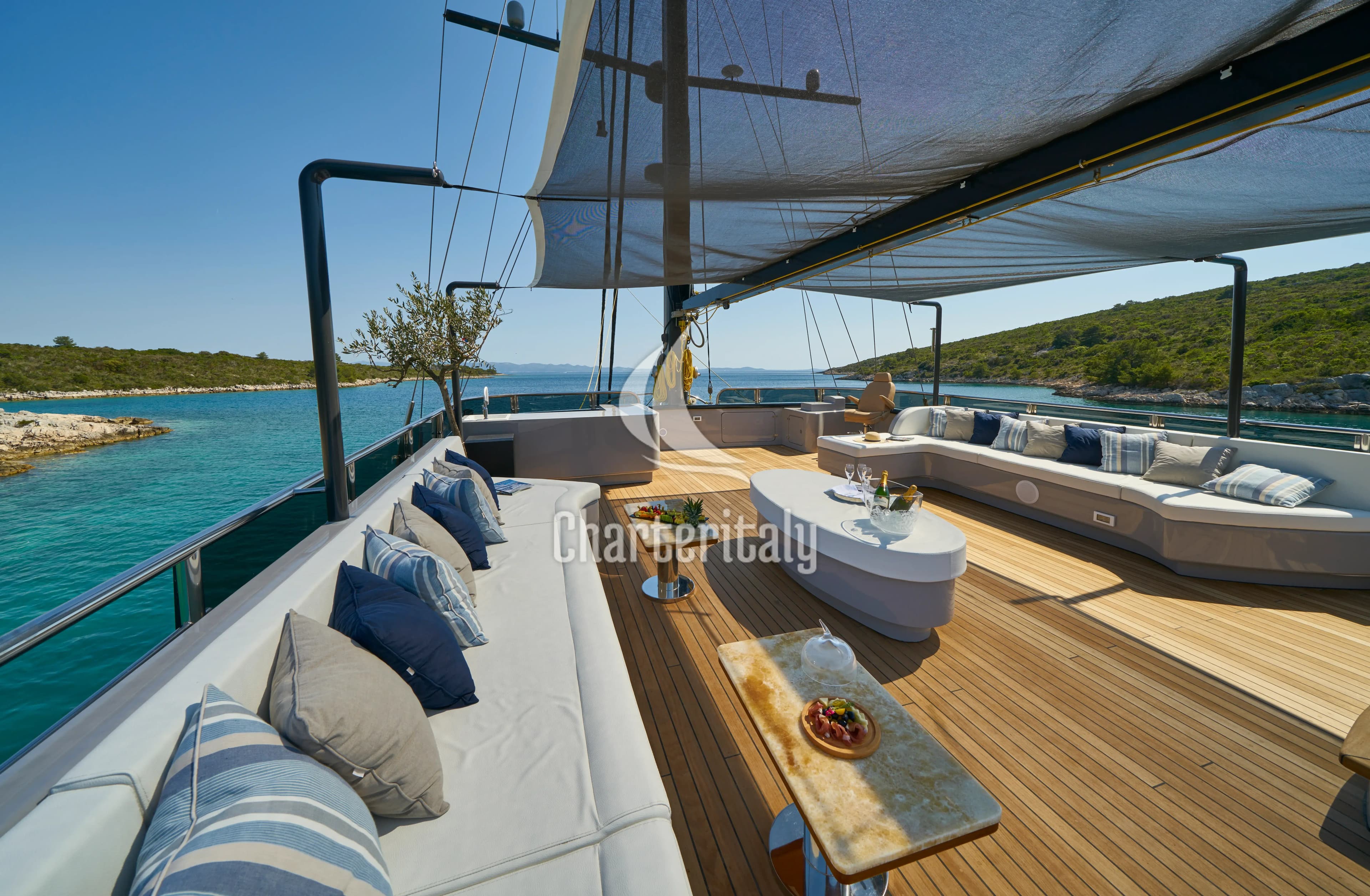 Luxury Sailing Yacht - Rara Avis - 55