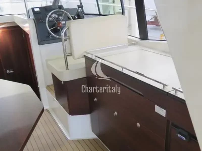 Platinum 989 - Platinum 989 Flybridge - 2