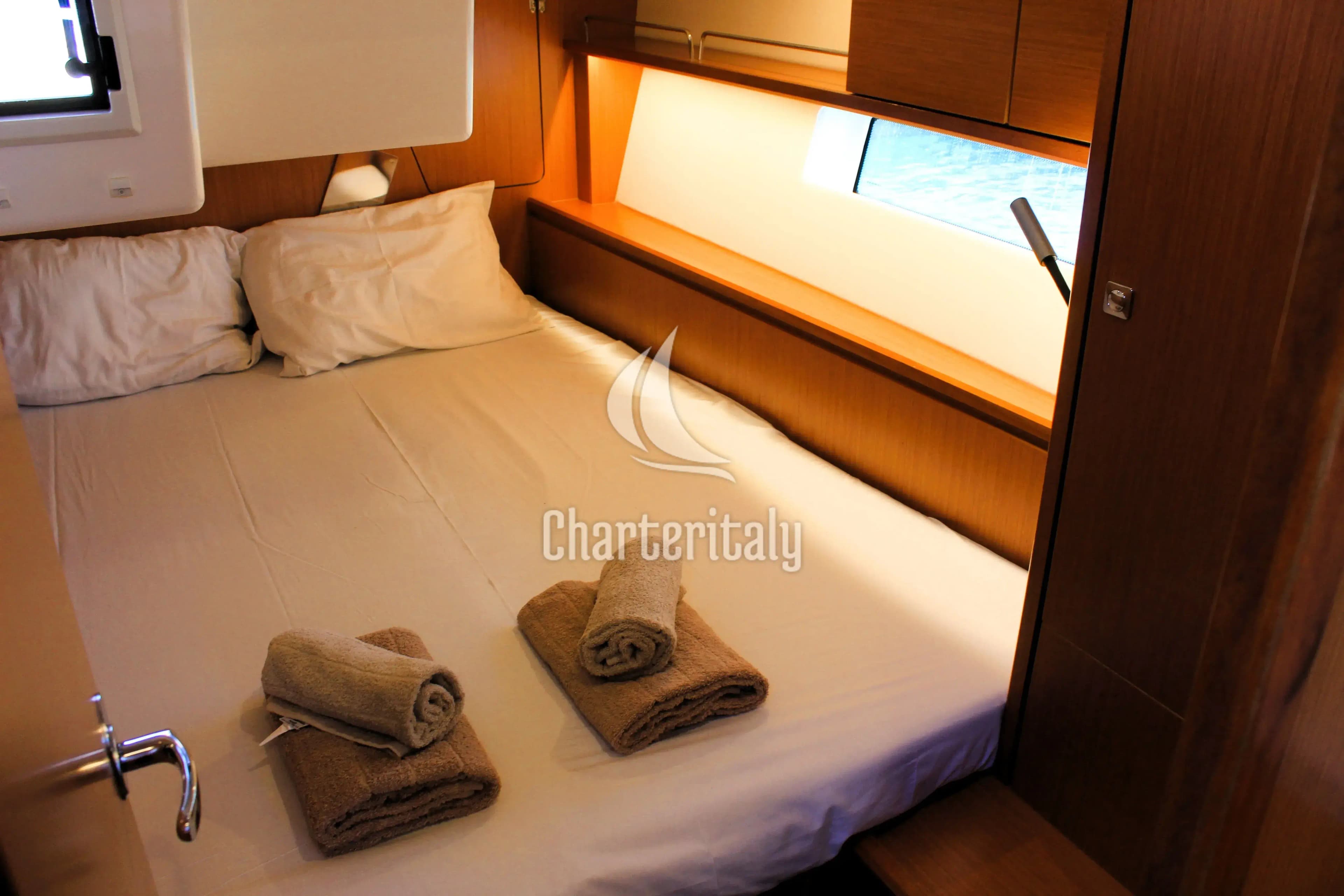 Bavaria C45 Style - Amaryllis - 15