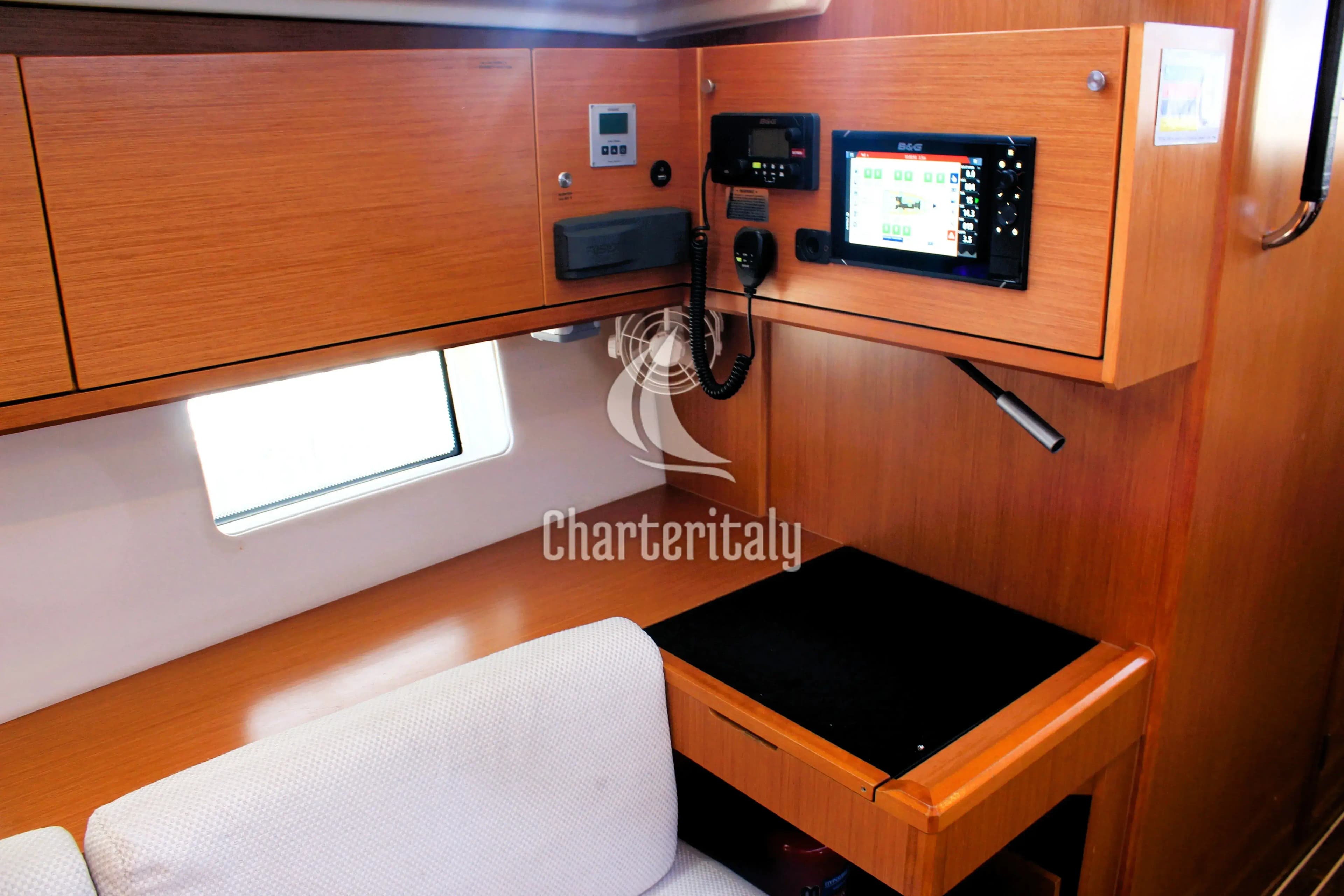 Bavaria C45 Style - Amaryllis - 19