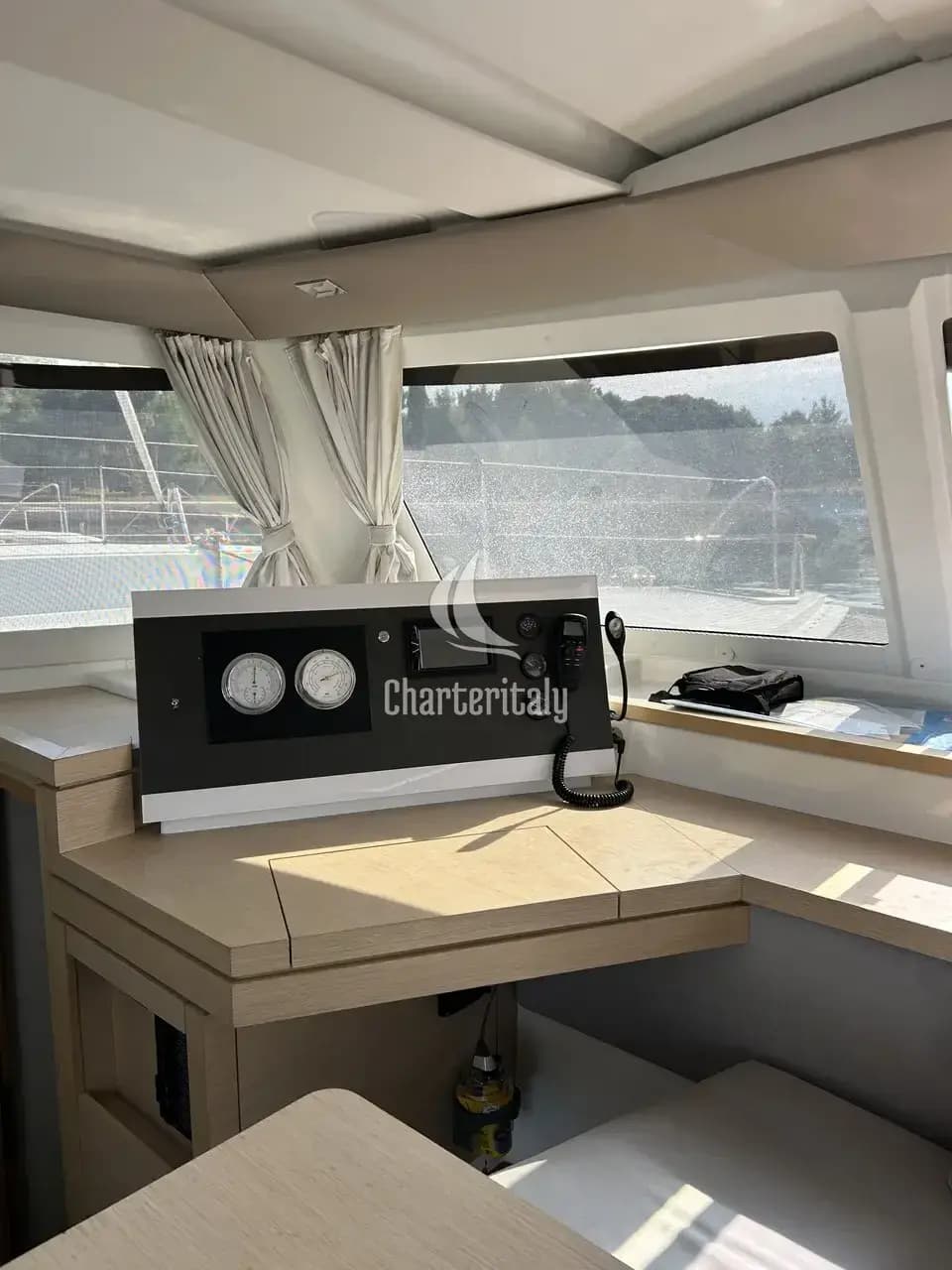 Fountaine Pajot Lucia 40 - 4 cab. - Go Earth I - 13
