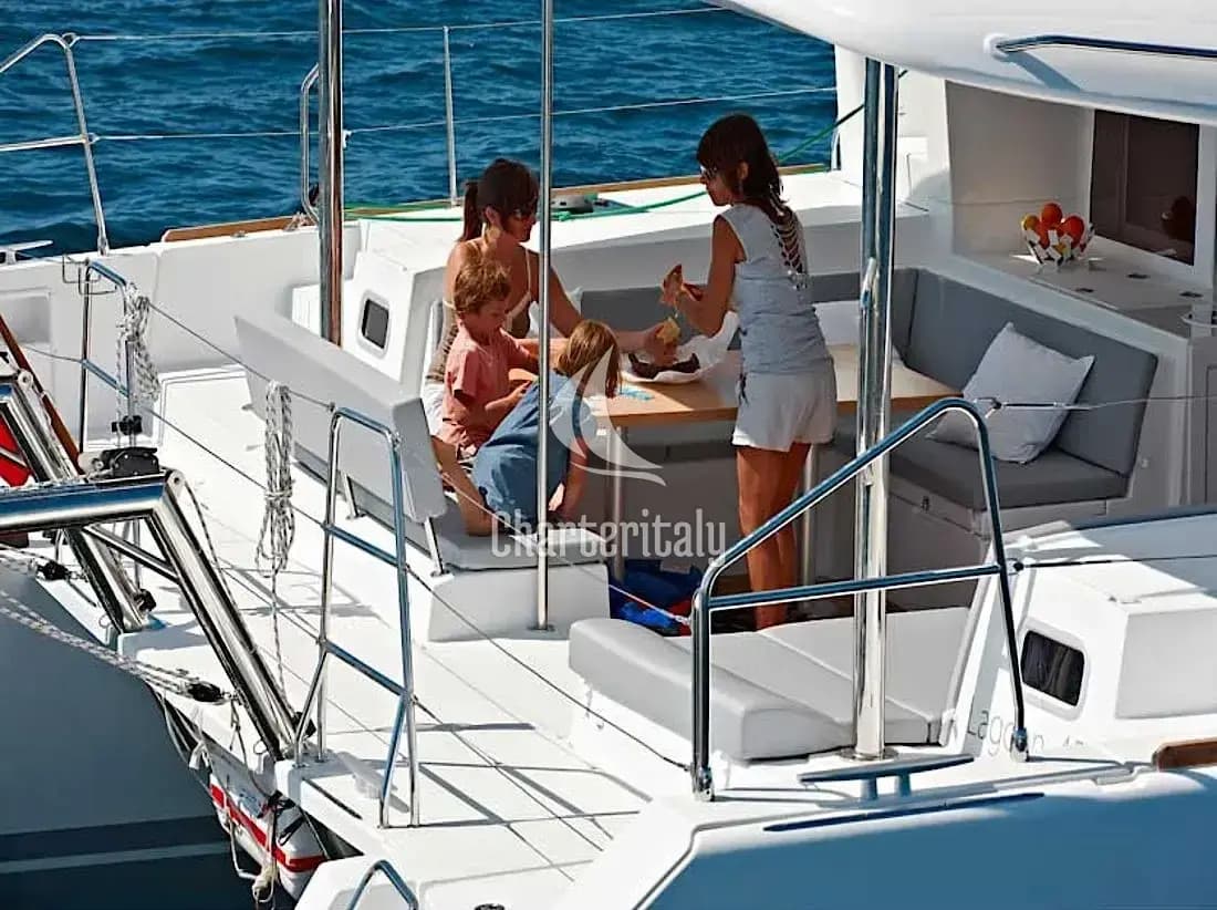 Lagoon 450 F - 4 + 2 cab. - LOUMILIS II - 5