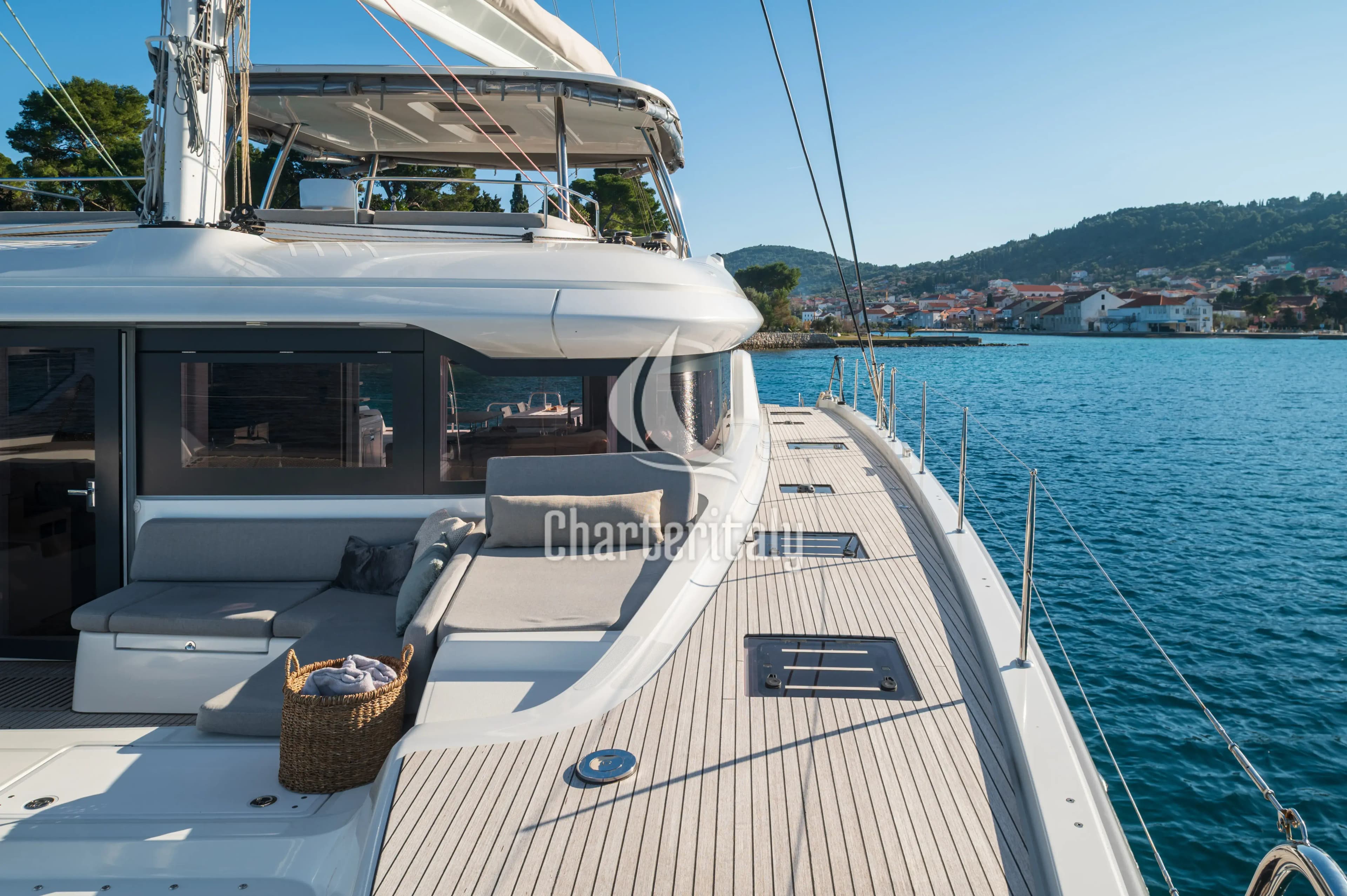Lagoon 60 - DIAMOND DIVA - 48