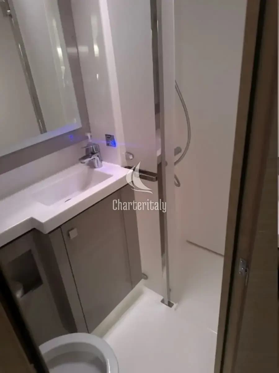 Fountaine Pajot Tanna 47 - 5 cab. - Zensation - 25