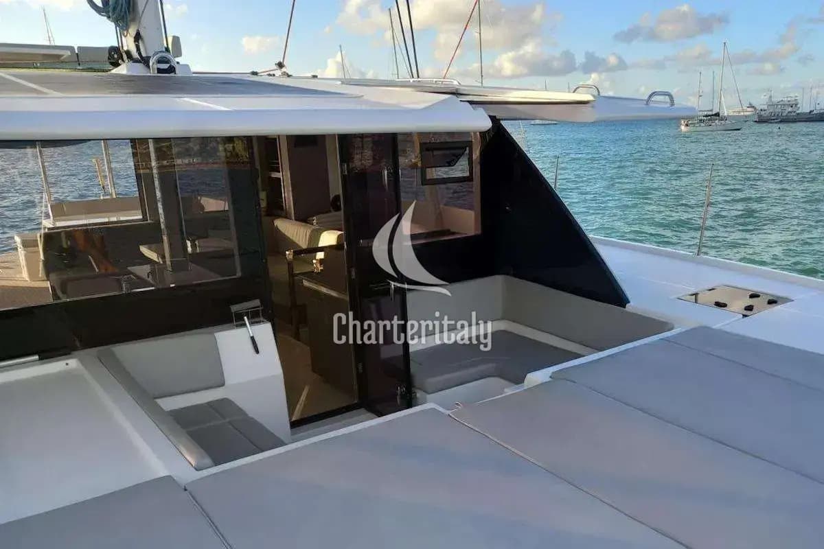 Leopard 50 - Salty Dog - 10