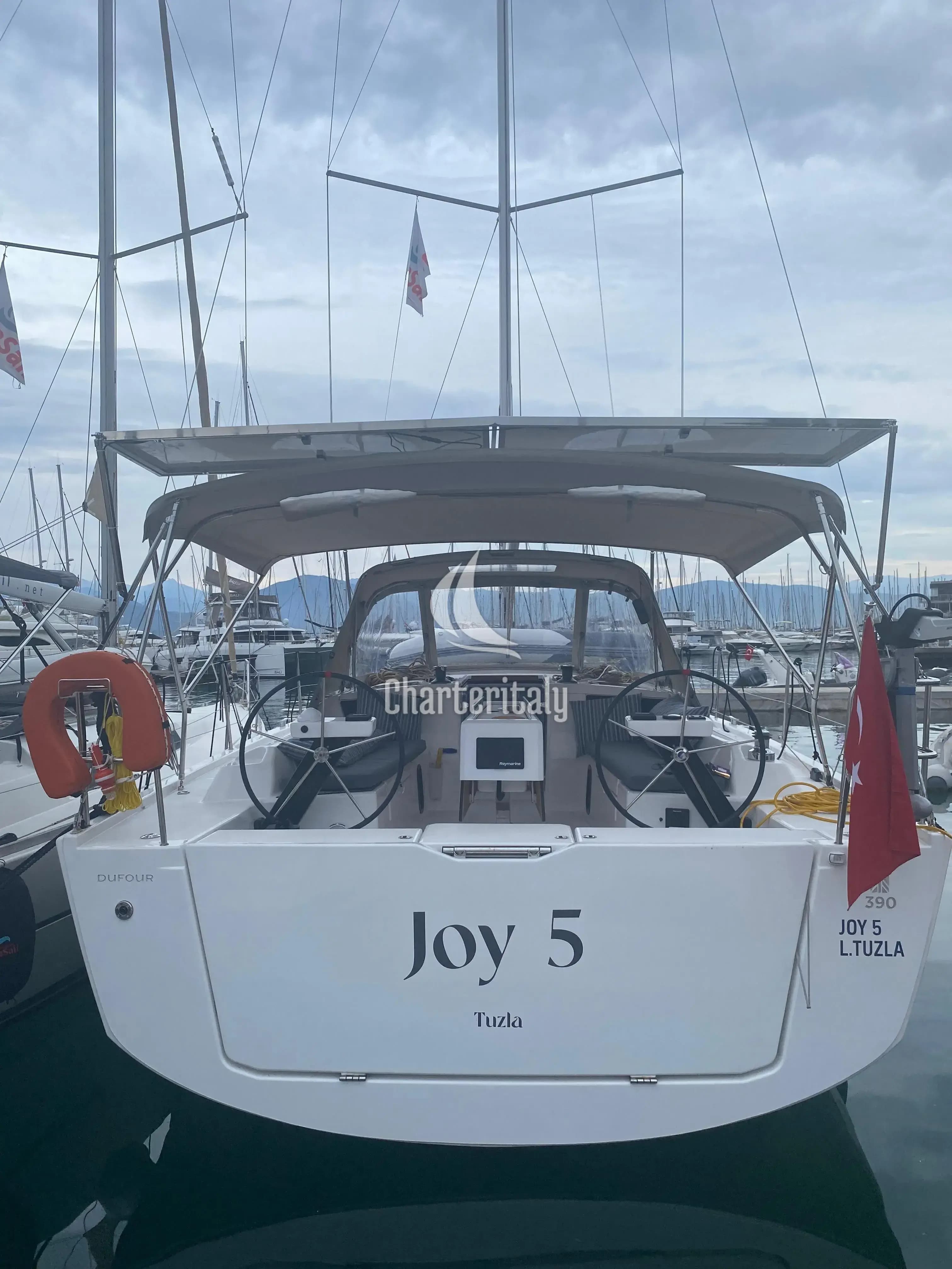 Dufour 390 - Joy 5 - 5