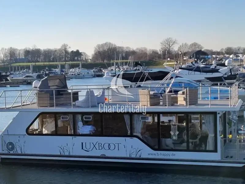Houseboat - Laflora - 1