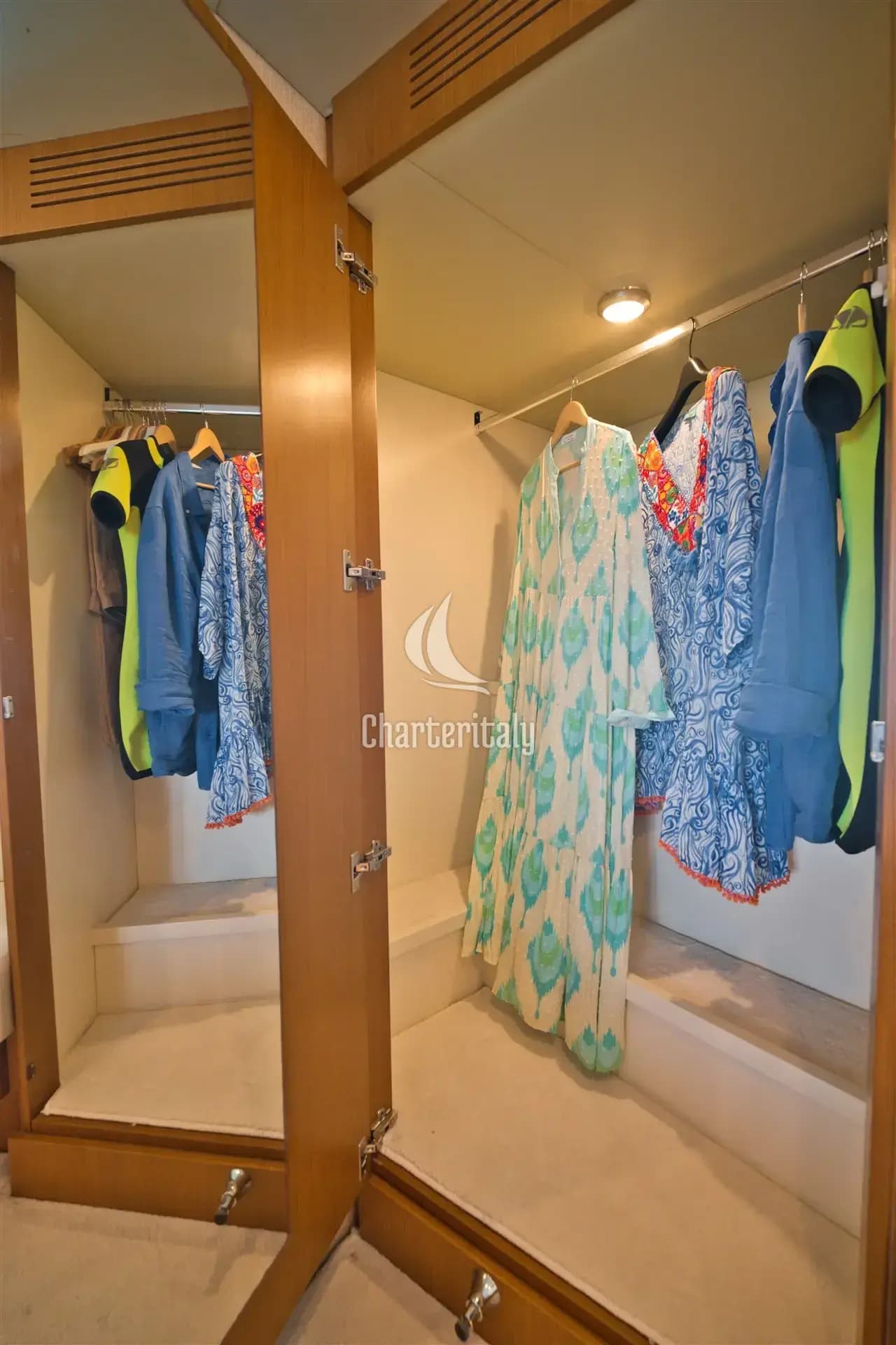 Ferretti 681 - Dominique - 18