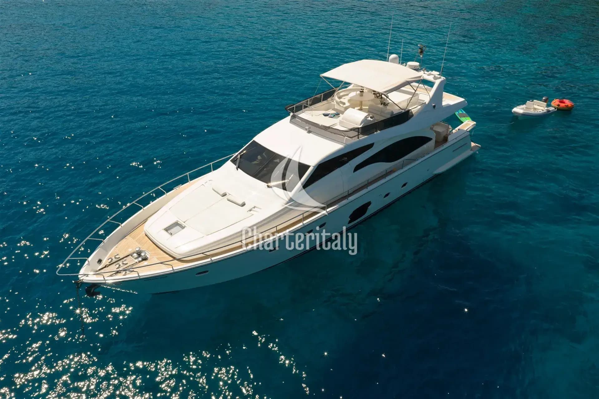 Ferretti 681 - Dominique - 33