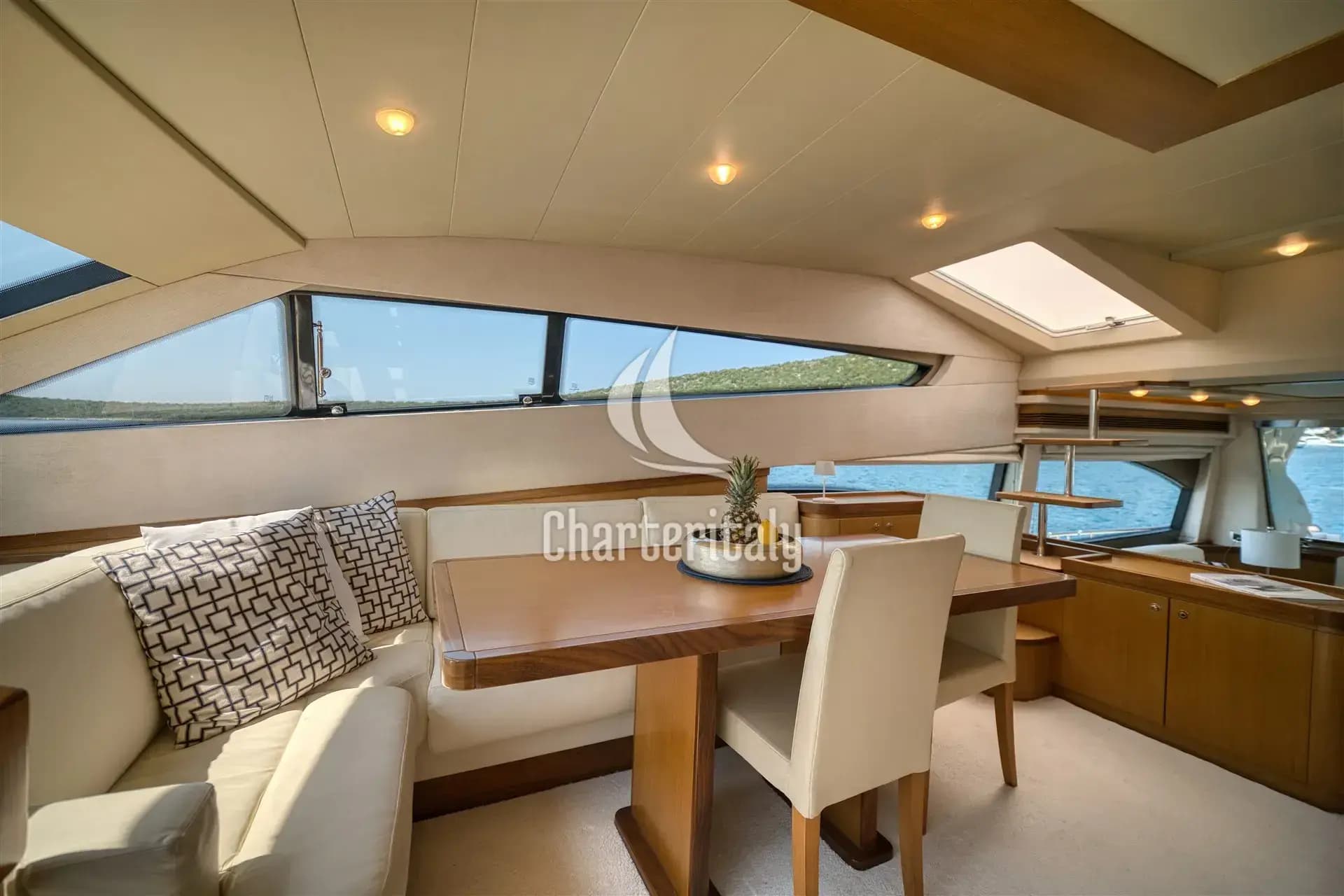 Ferretti 681 - Dominique - 6