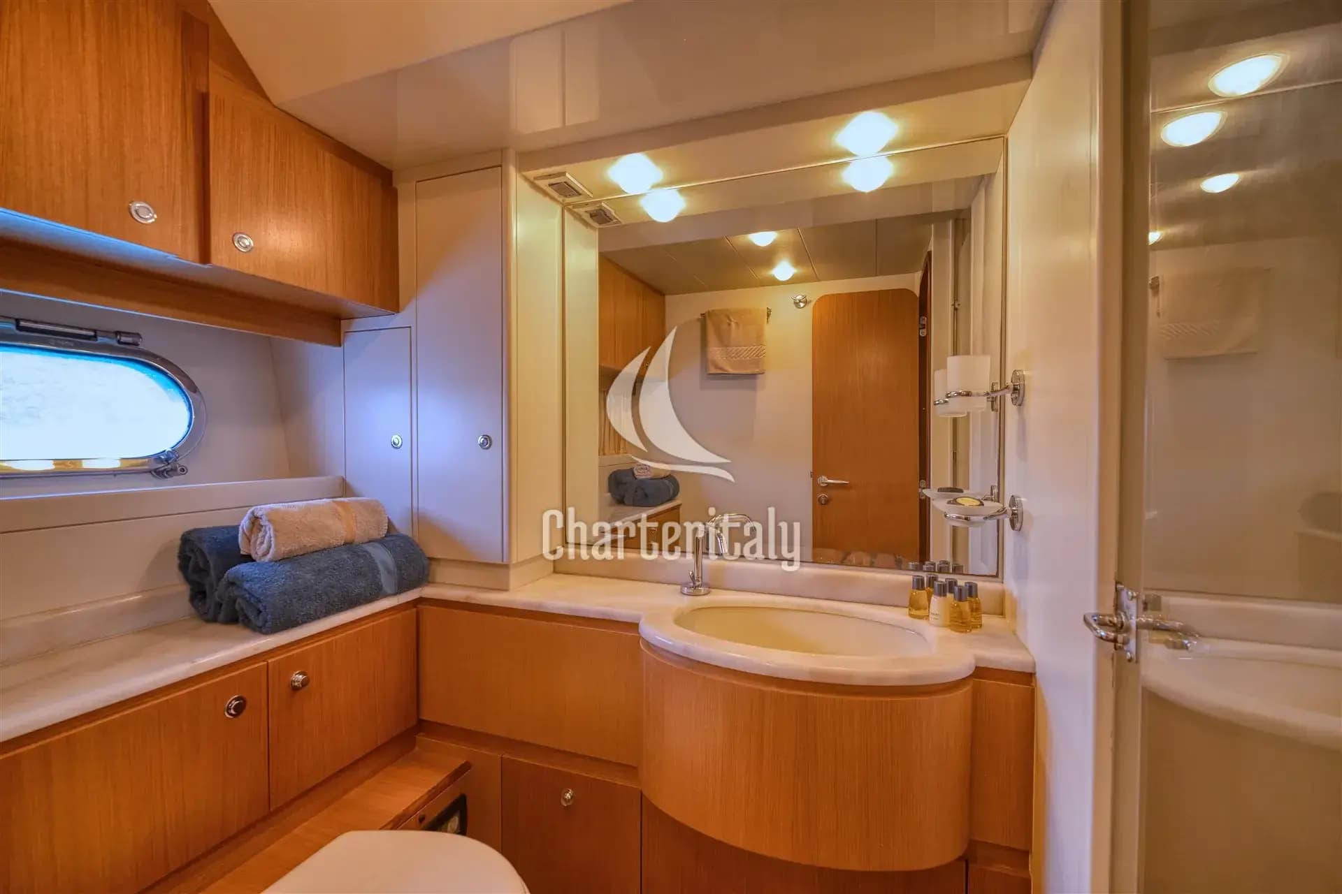 Ferretti 681 - Dominique - 61